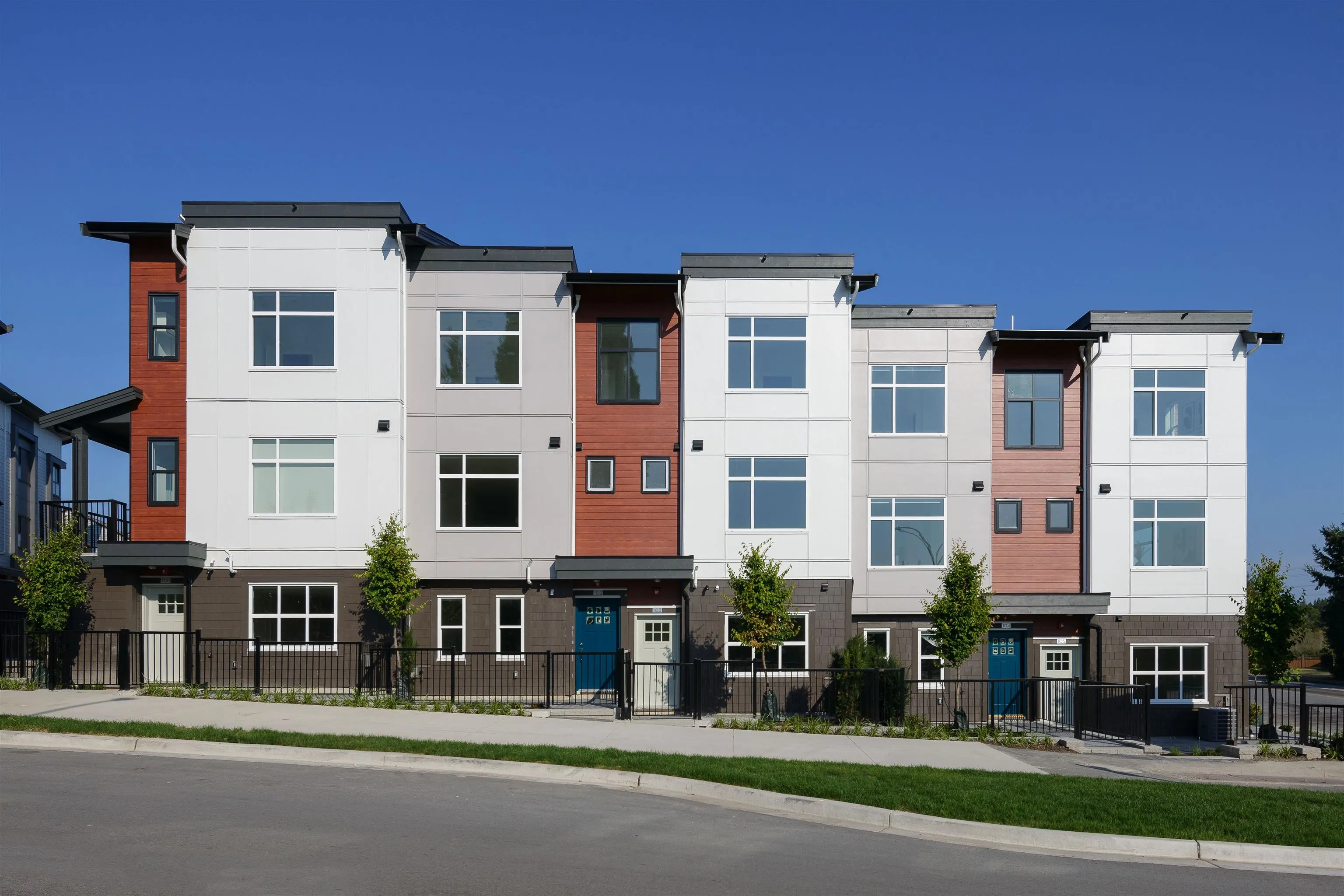 108 5330 198 Street