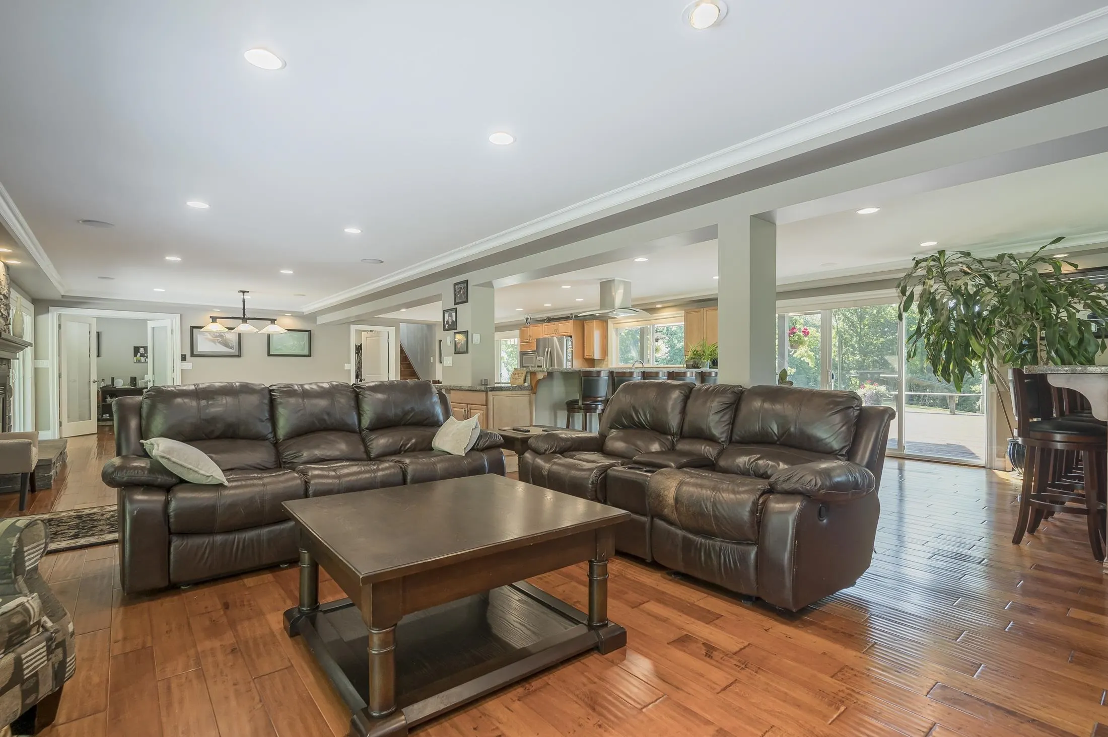9978 Allard Crescent