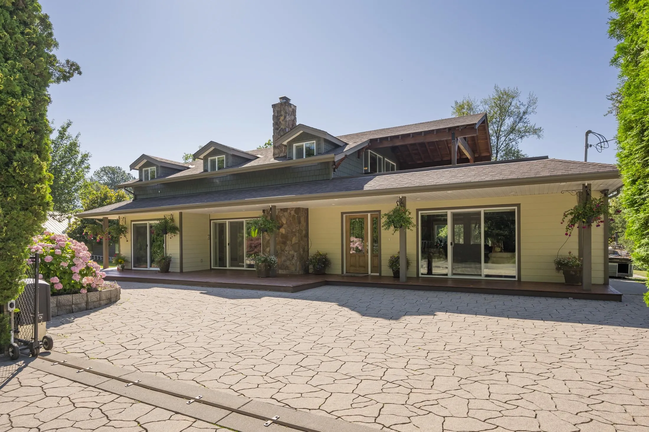9978 Allard Crescent