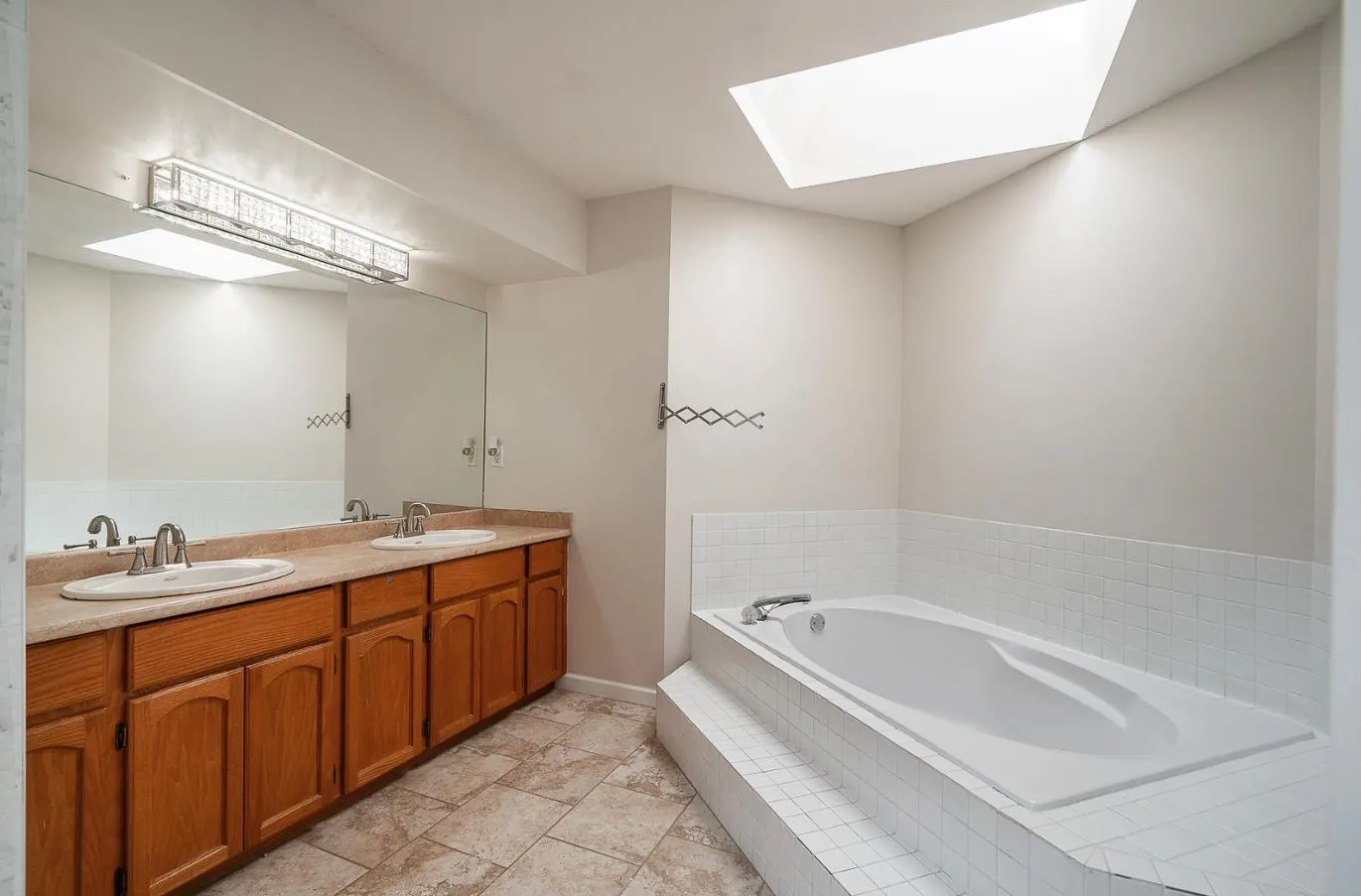 12356 56 Avenue