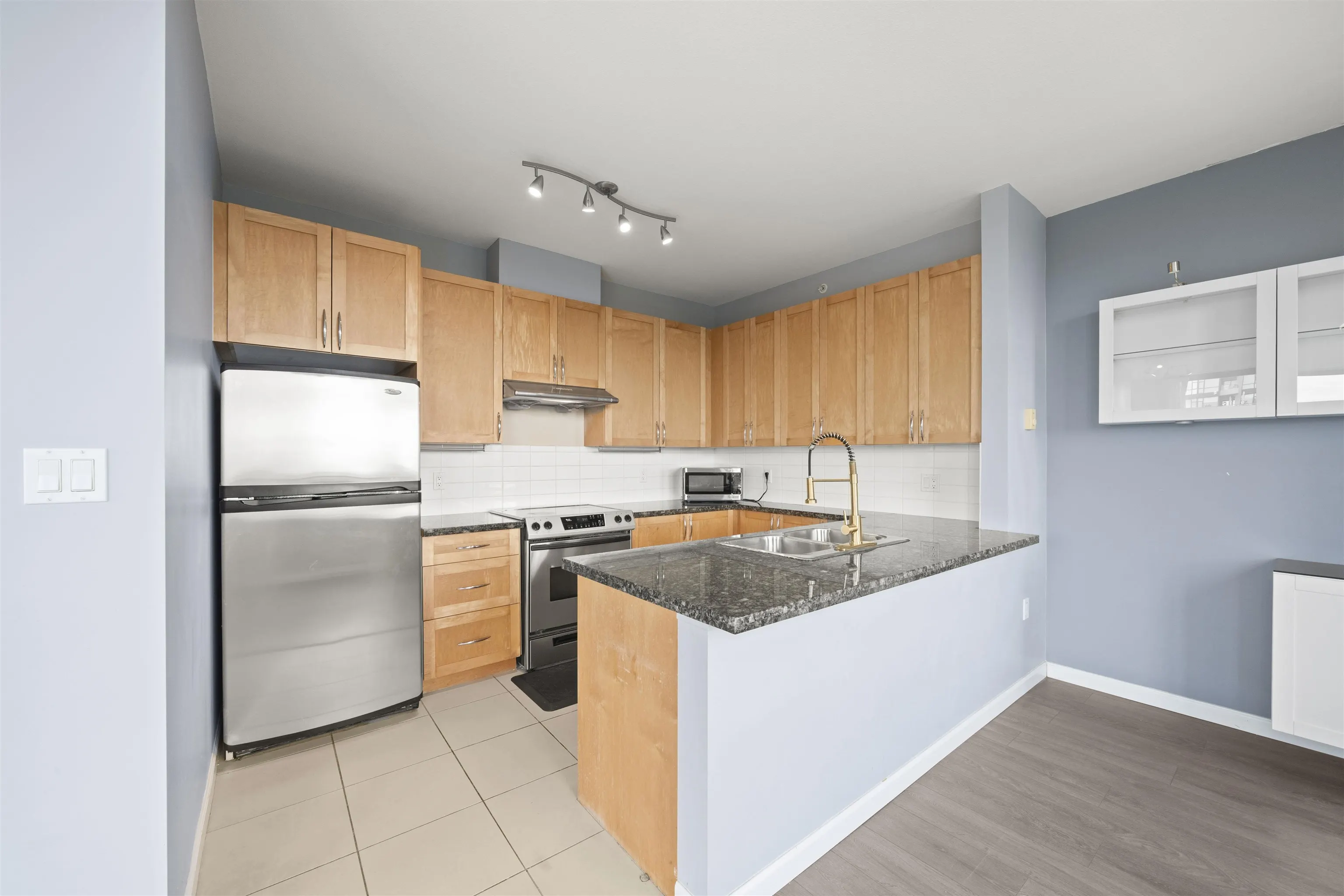 2003 6823 Station Hill Drive