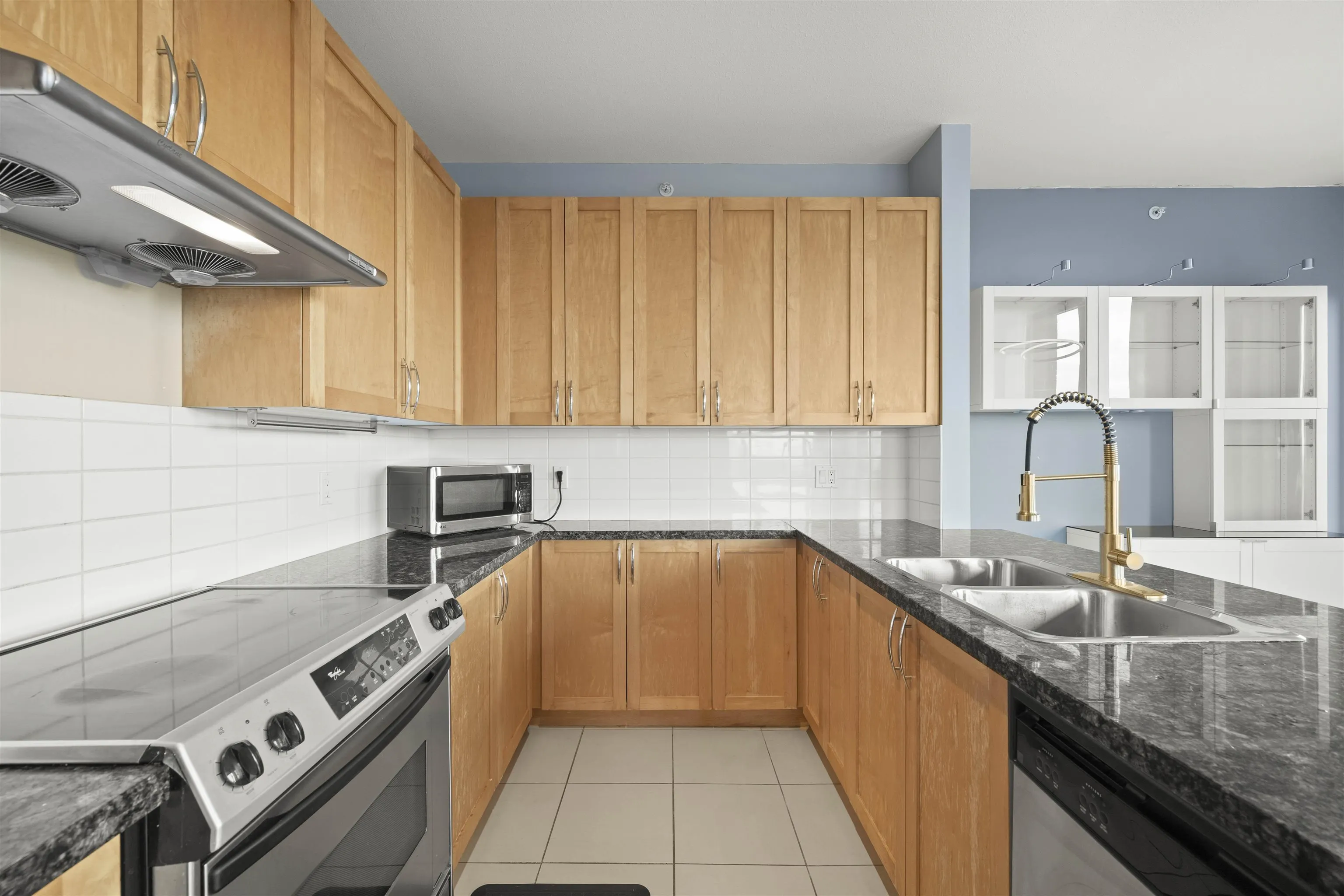 2003 6823 Station Hill Drive
