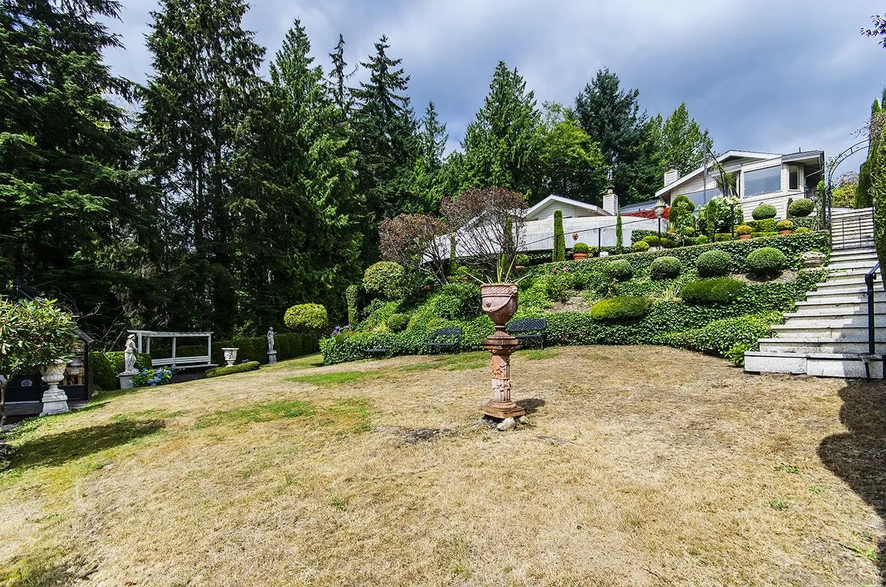 1370 Crestwell Road