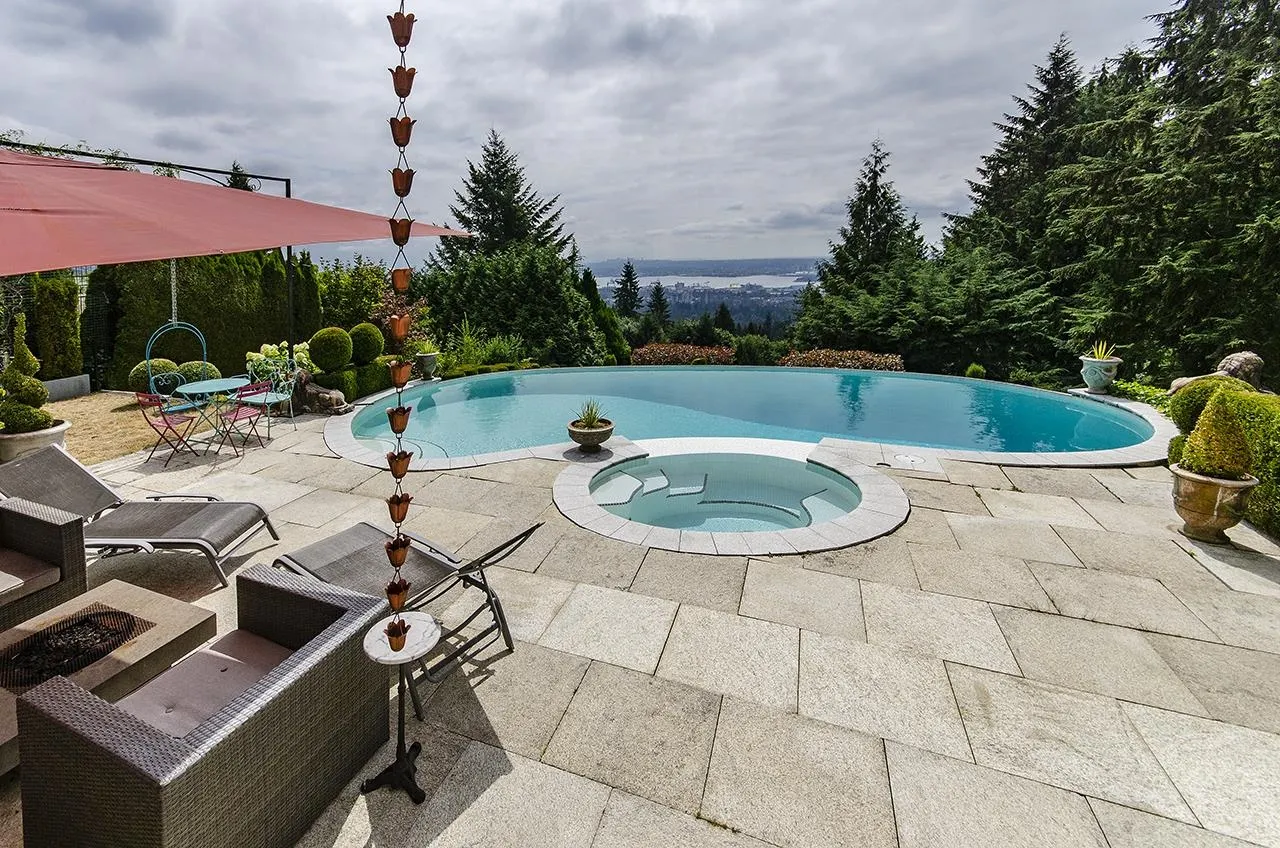 1370 Crestwell Road