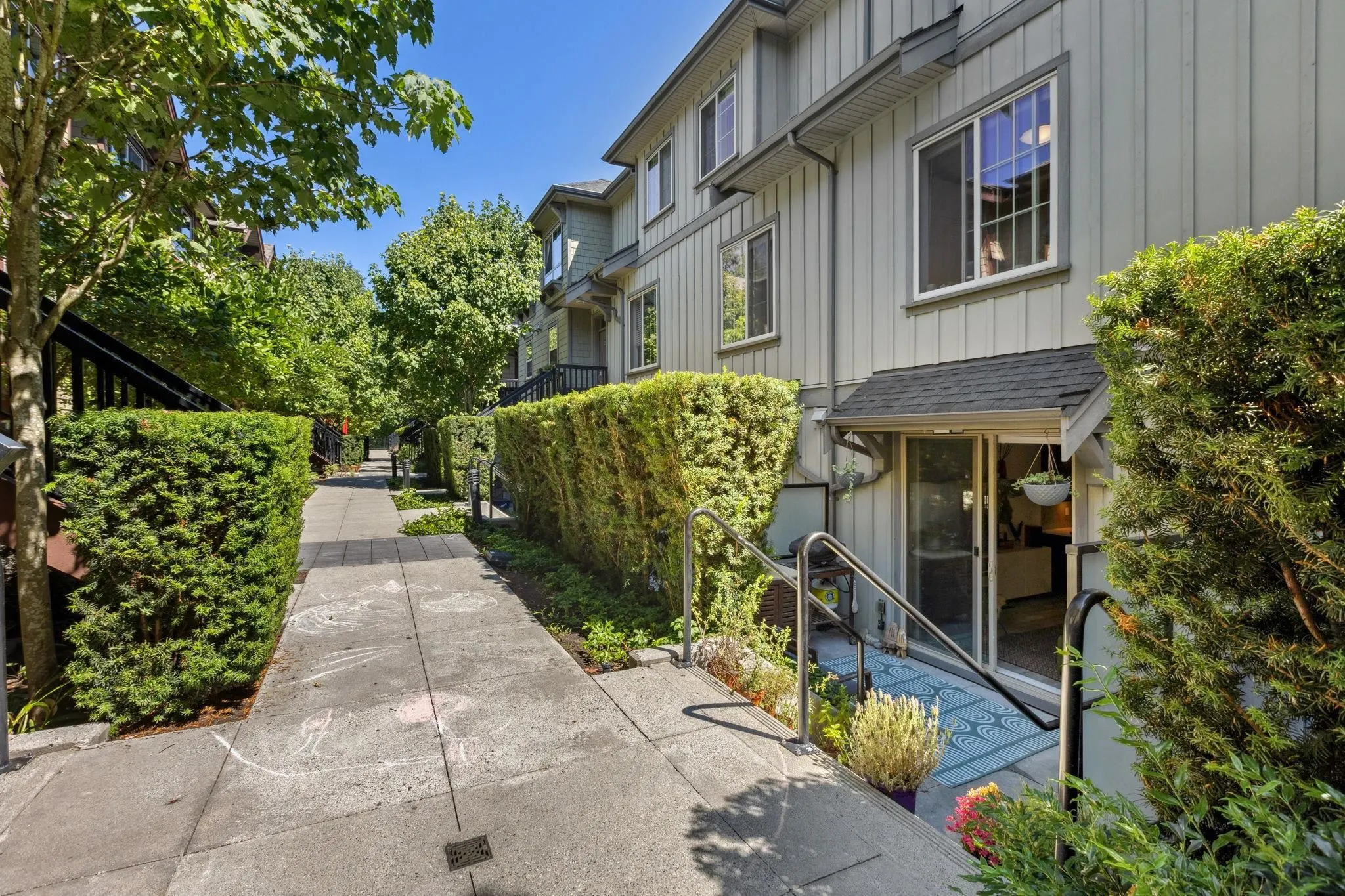 8 433 Seymour River Place