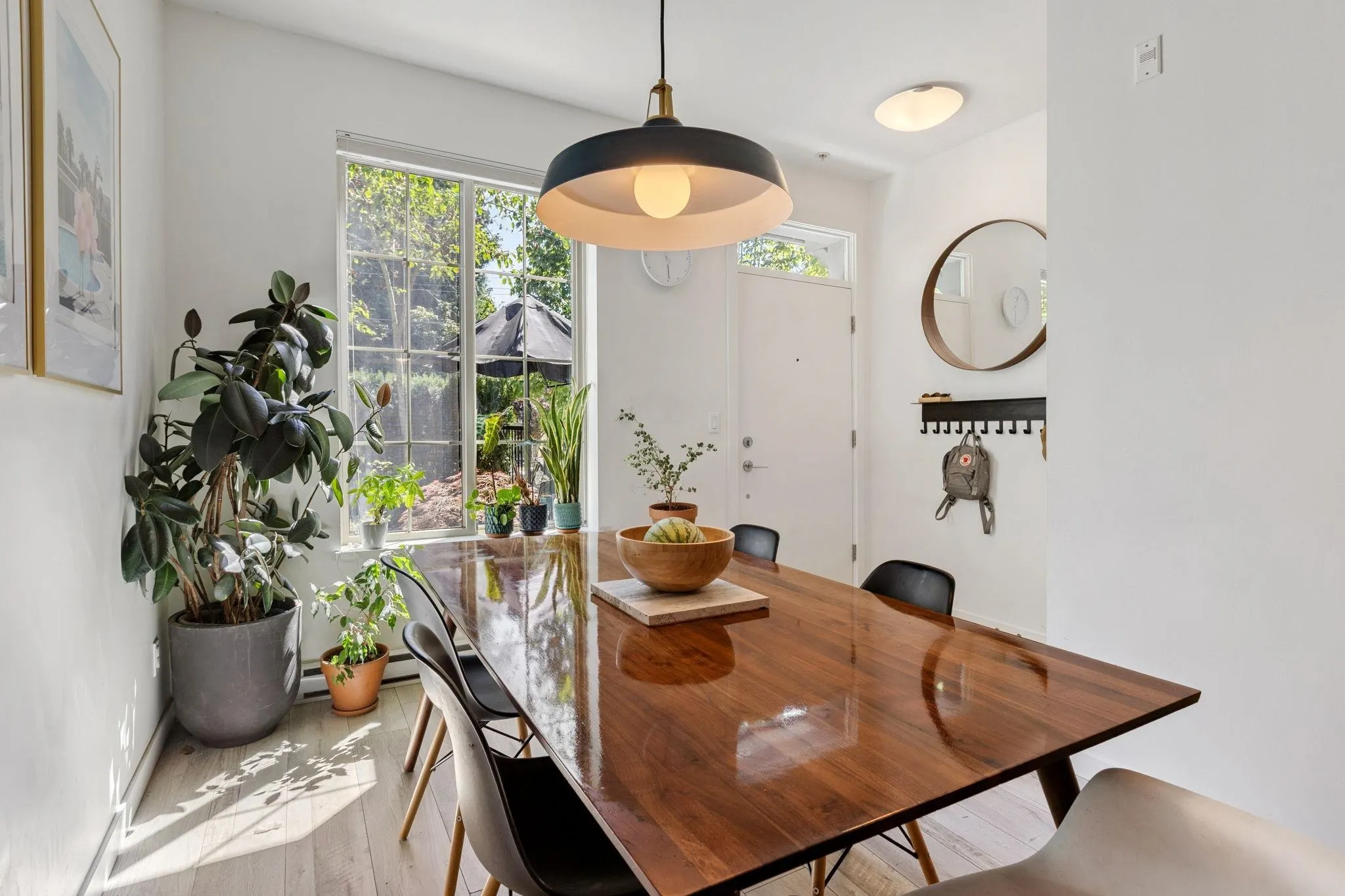 8 433 Seymour River Place