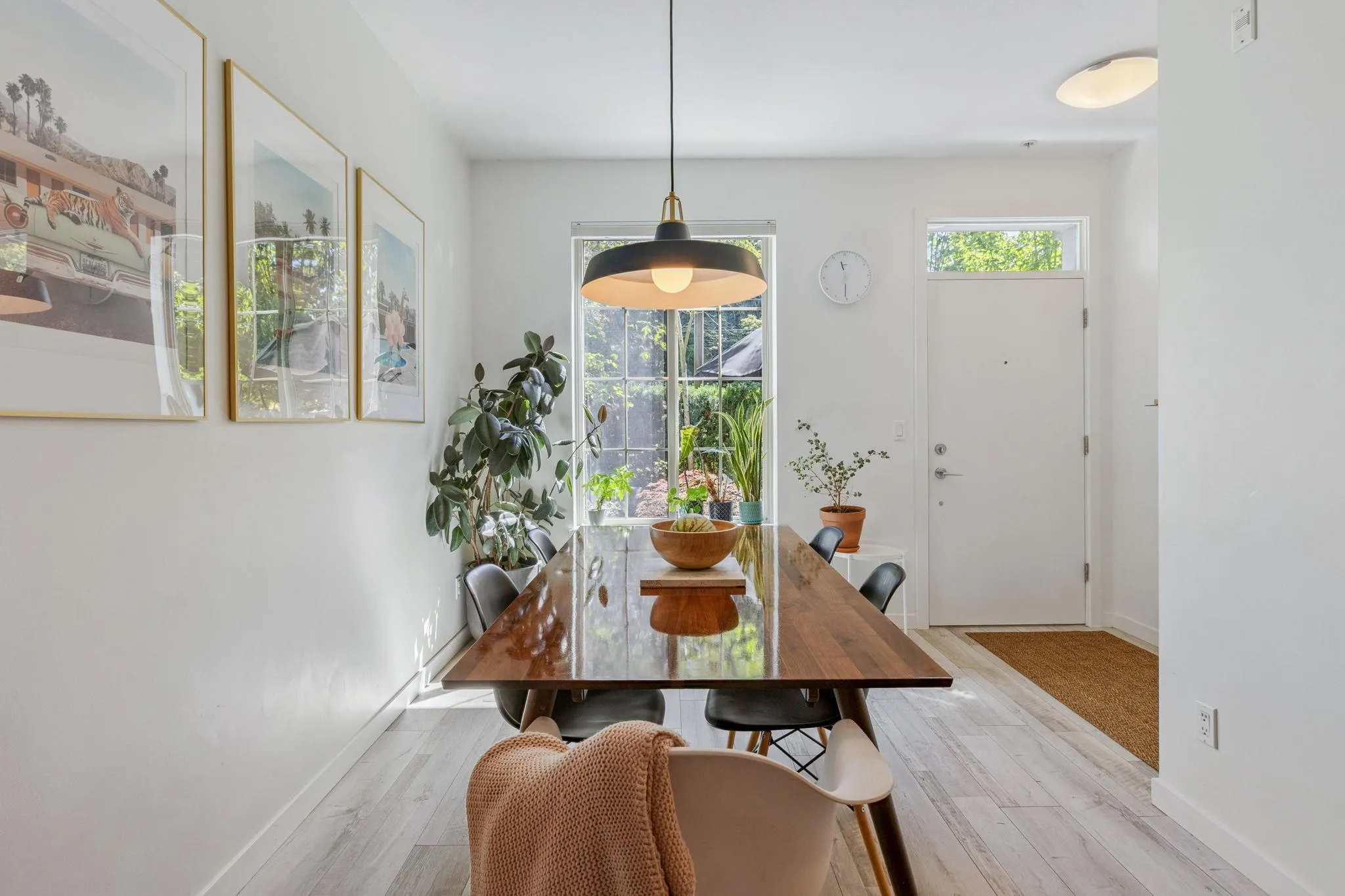 8 433 Seymour River Place