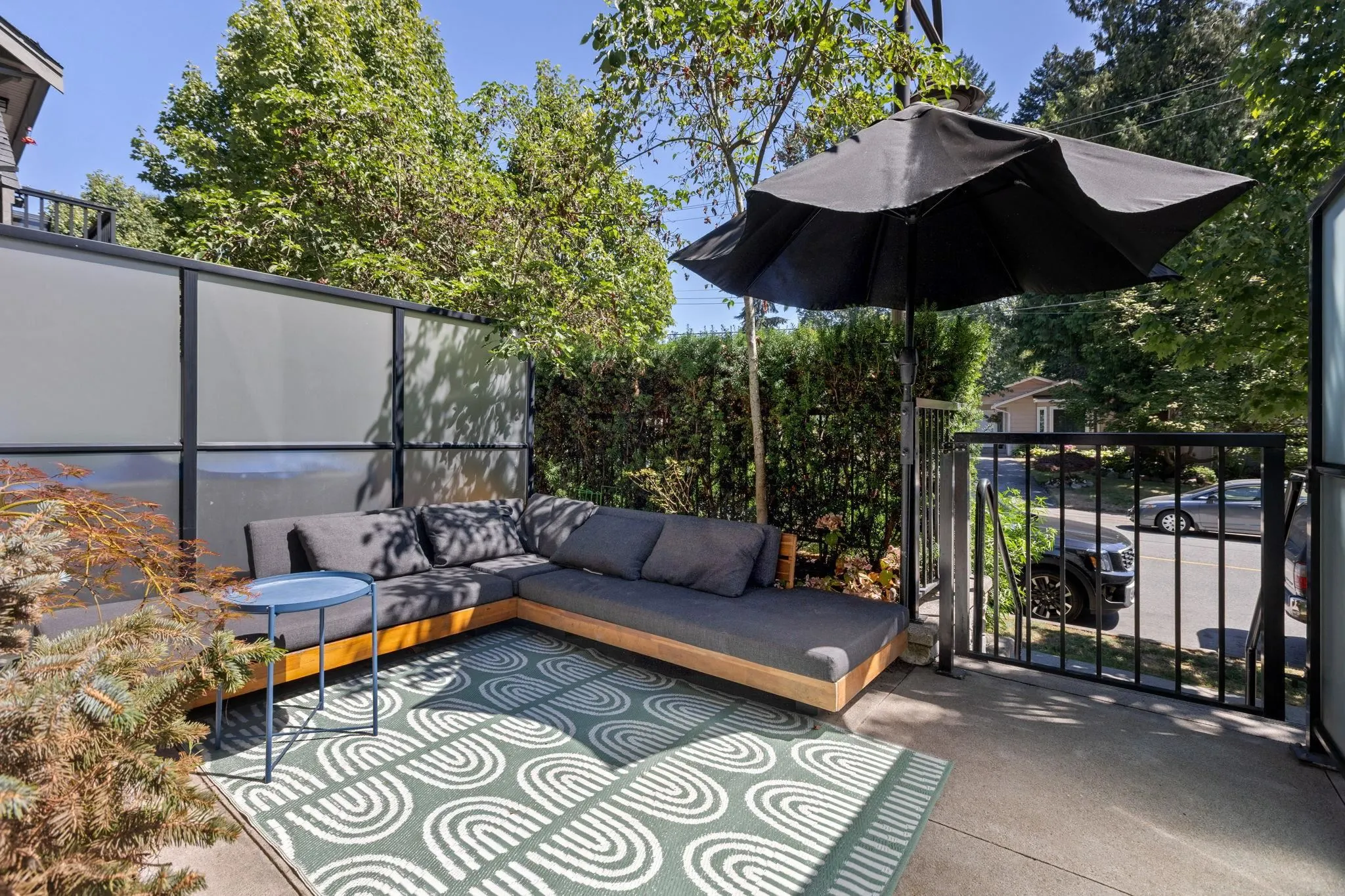 8 433 Seymour River Place