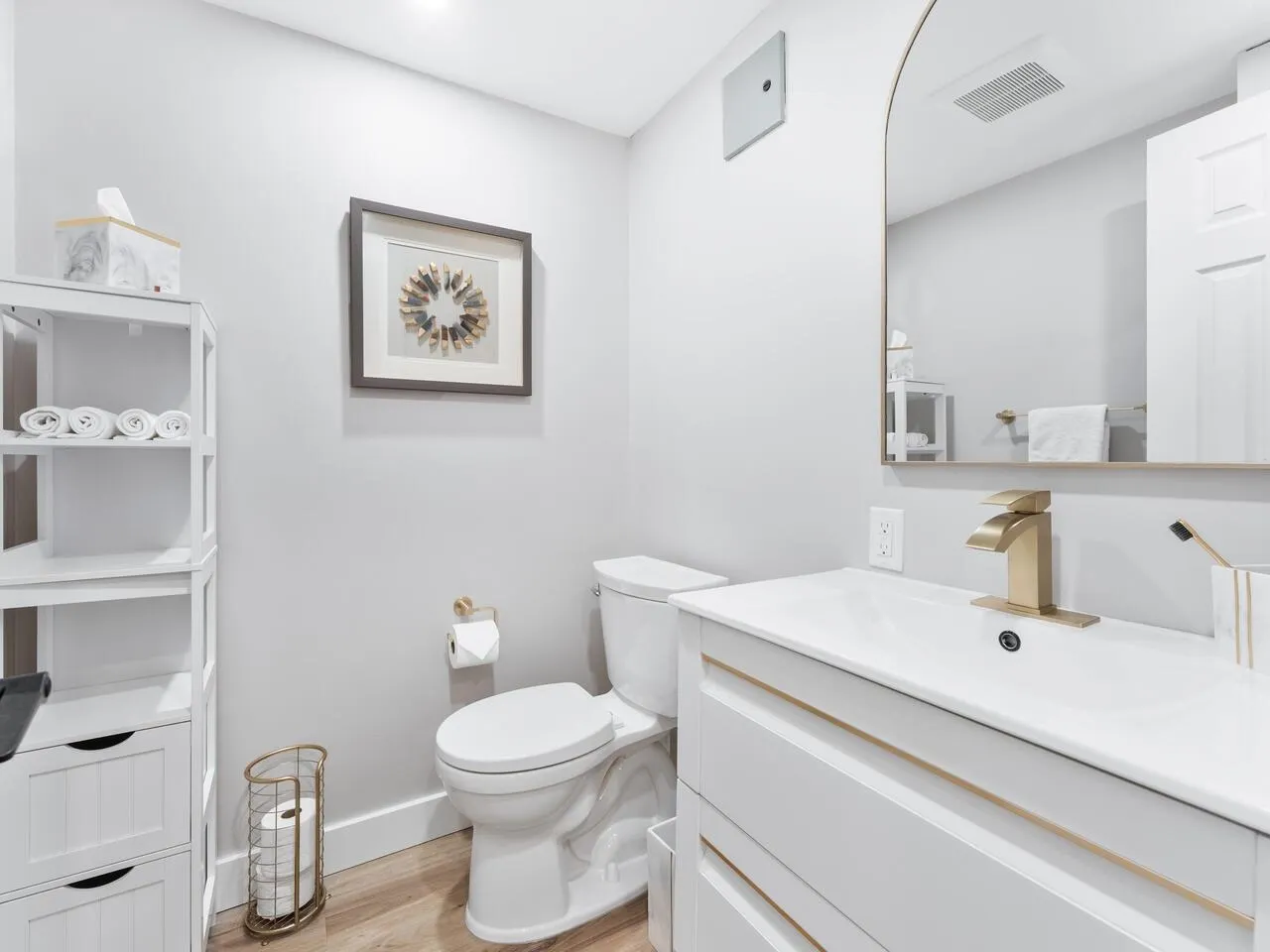 848 W 16th Street