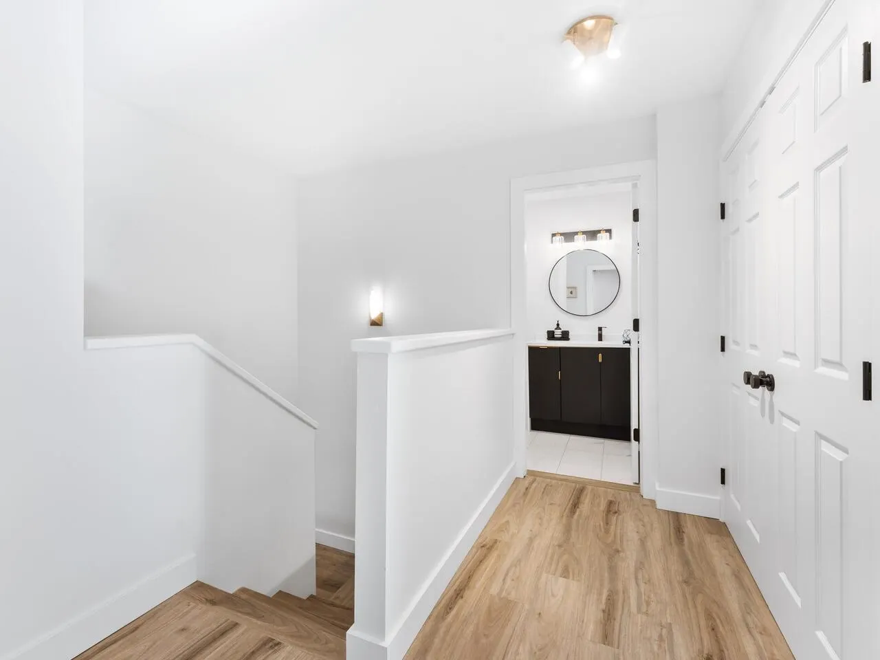 848 W 16th Street