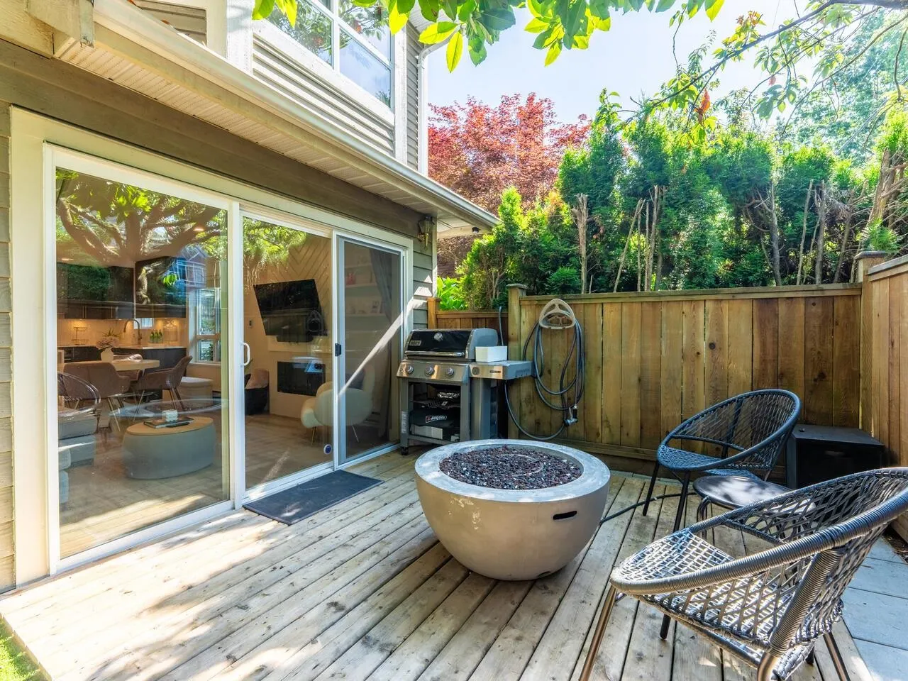 848 W 16th Street