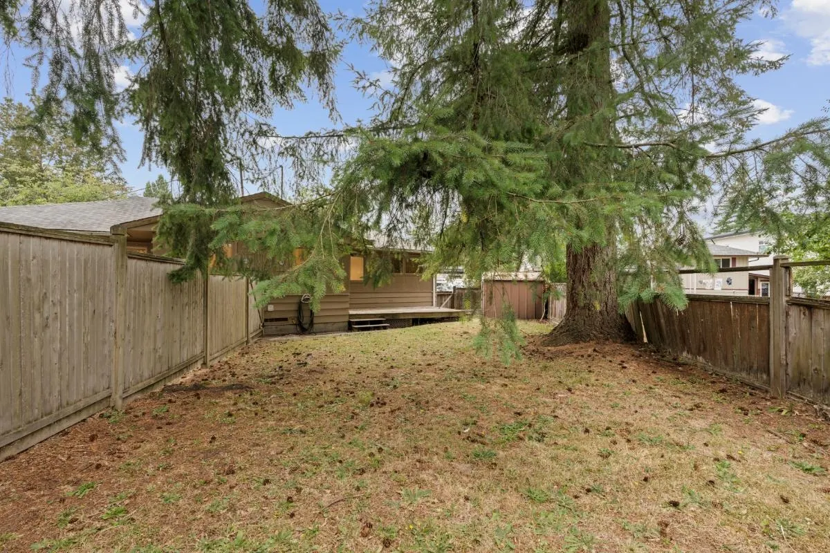 14054 Antrim Road