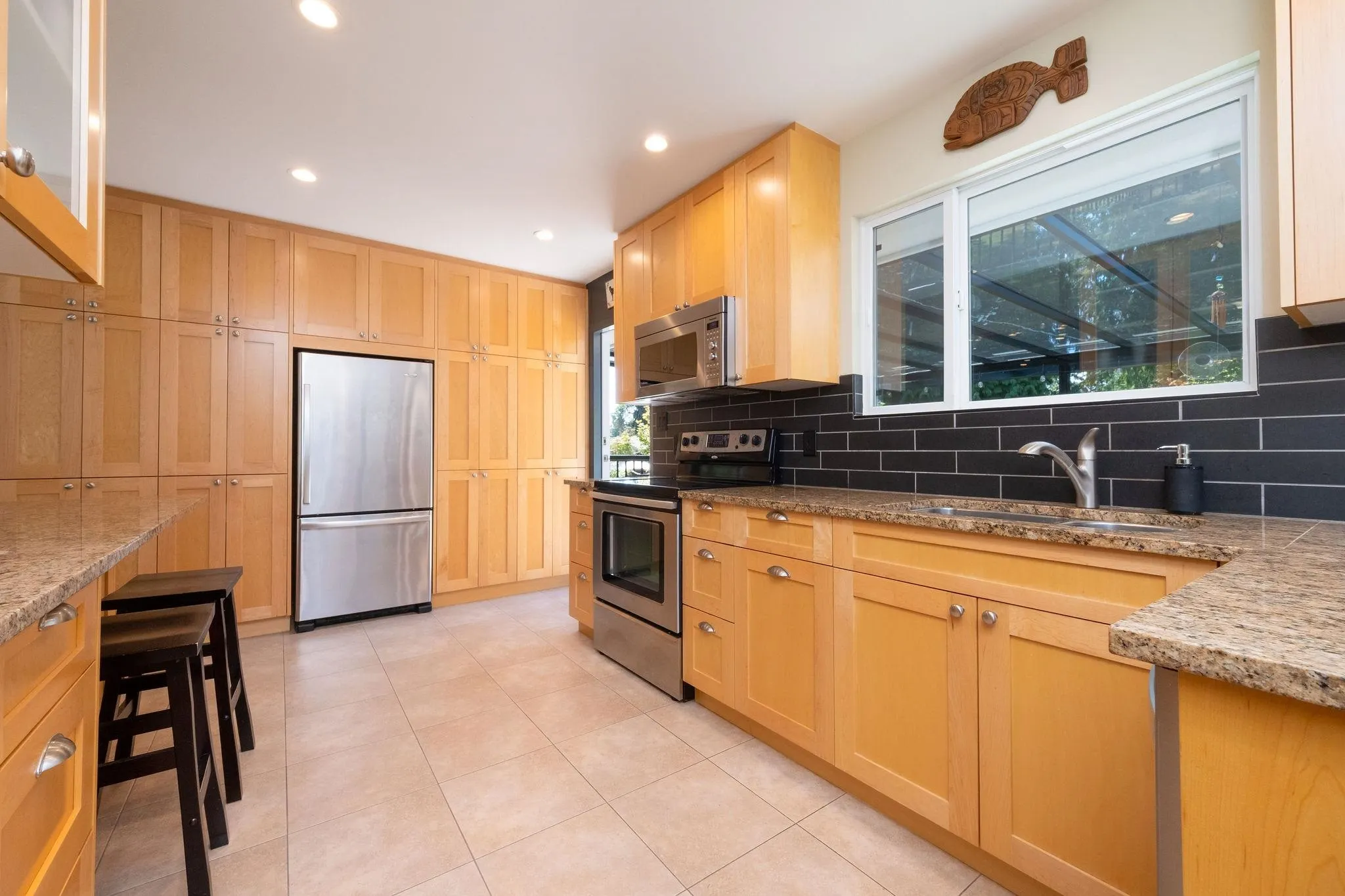 2573 Kilmarnock Crescent