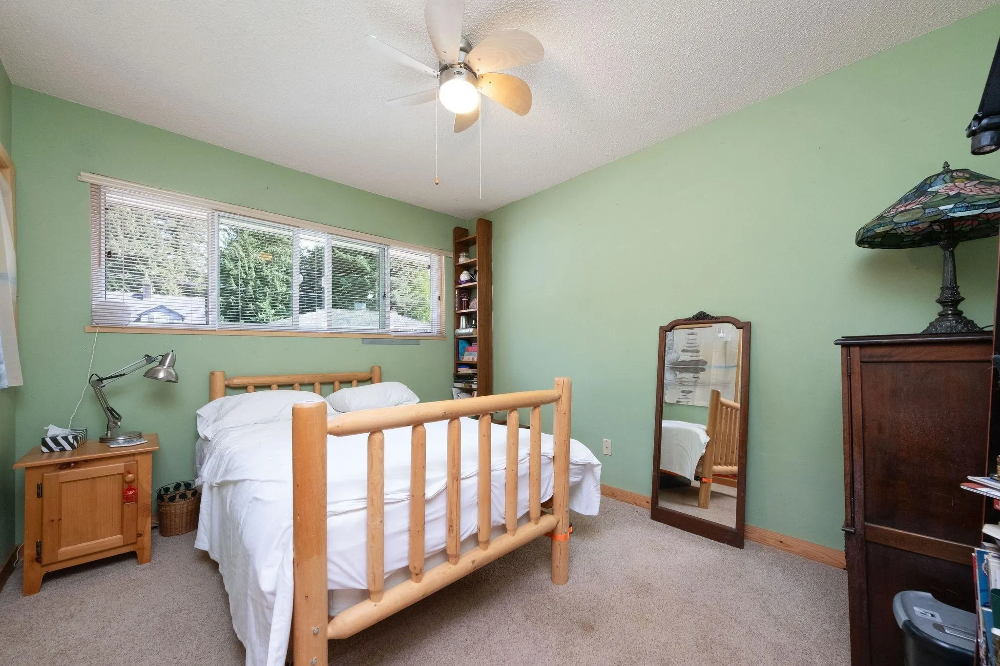 2573 Kilmarnock Crescent