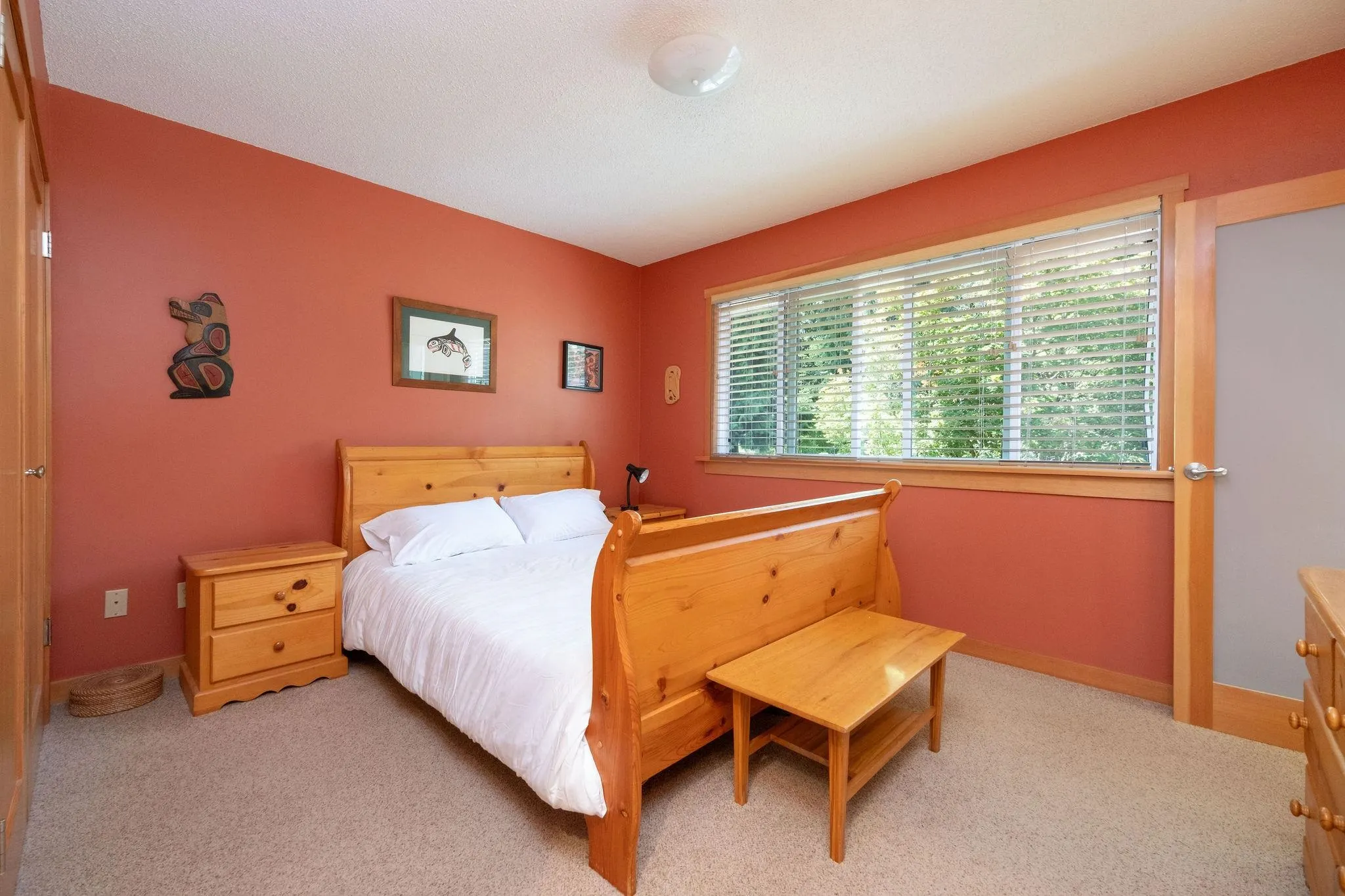 2573 Kilmarnock Crescent