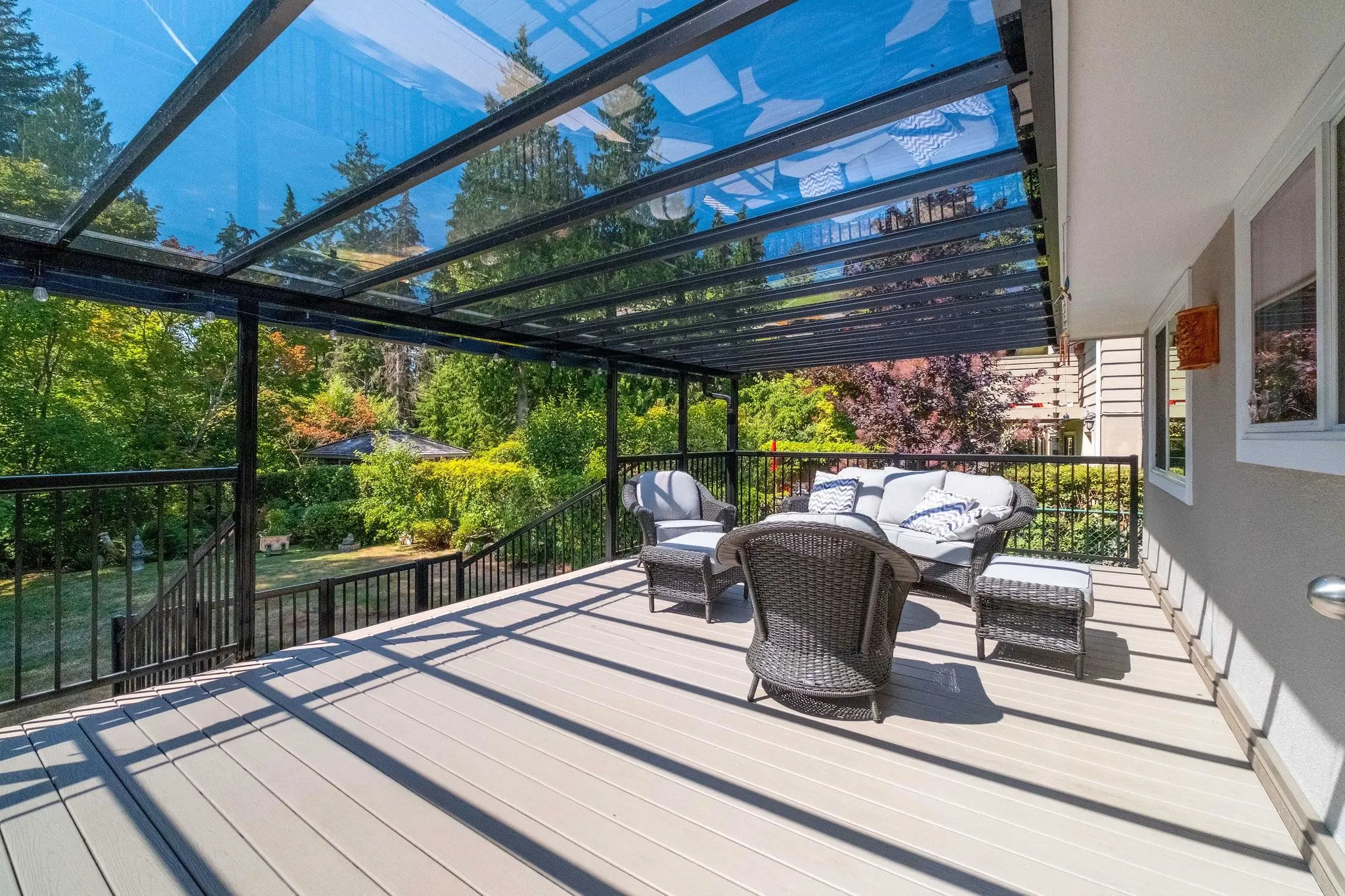 2573 Kilmarnock Crescent