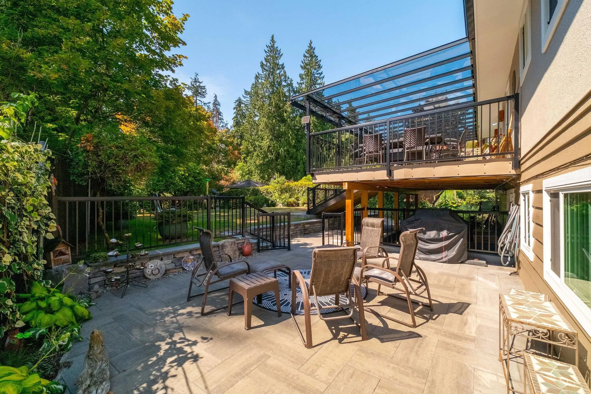 2573 Kilmarnock Crescent