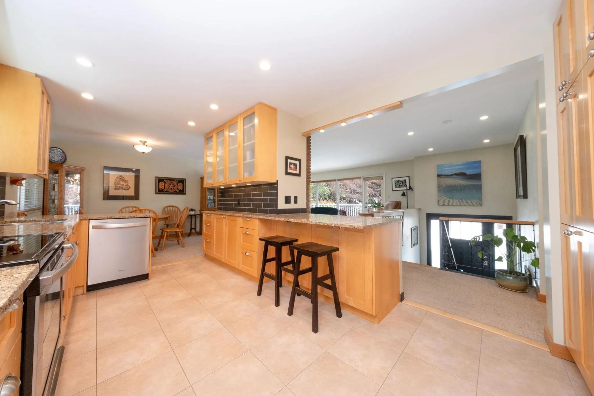 2573 Kilmarnock Crescent