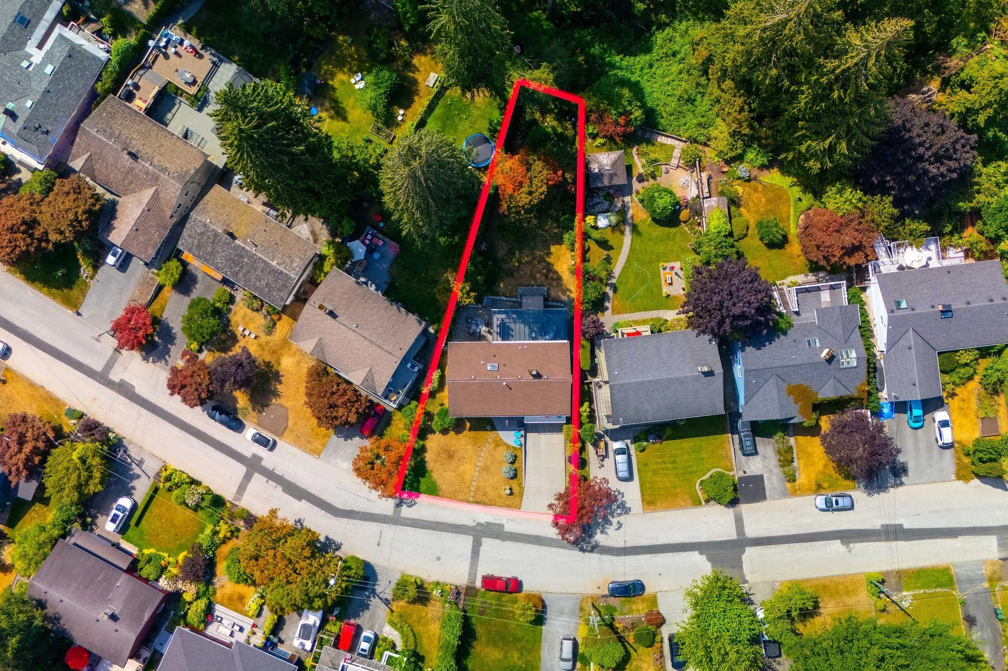 2573 Kilmarnock Crescent