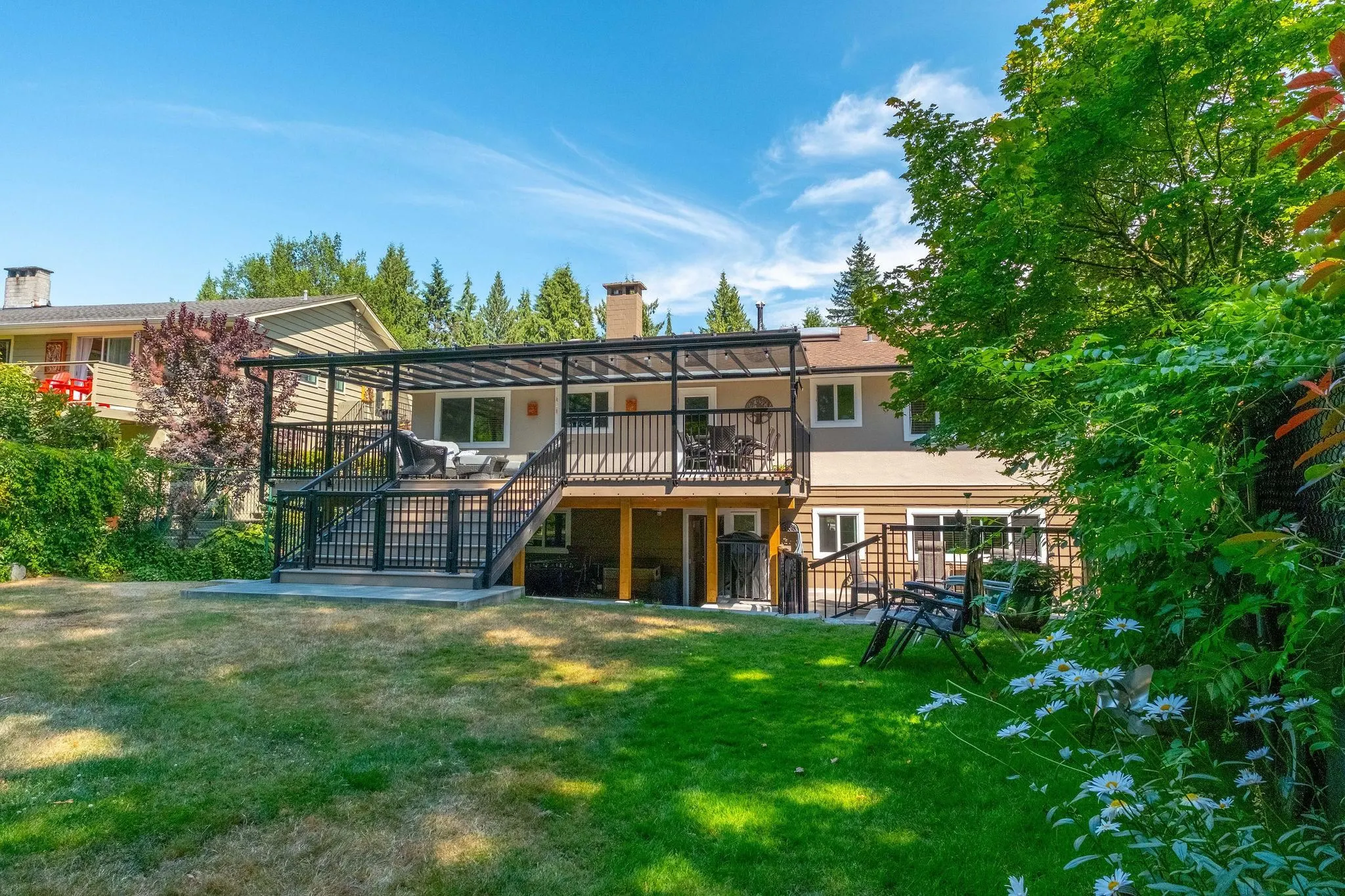 2573 Kilmarnock Crescent
