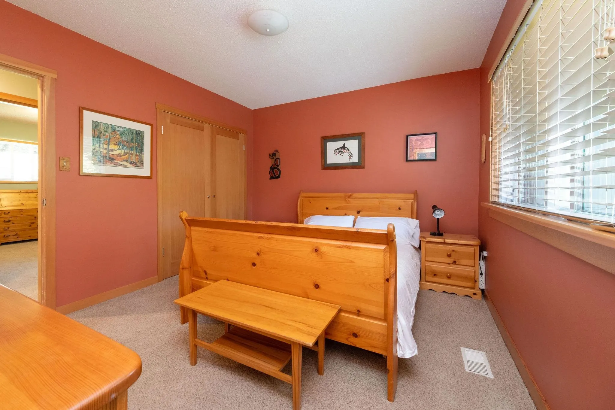 2573 Kilmarnock Crescent
