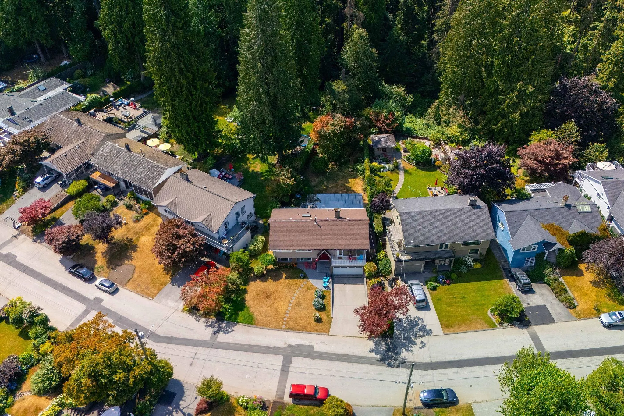 2573 Kilmarnock Crescent