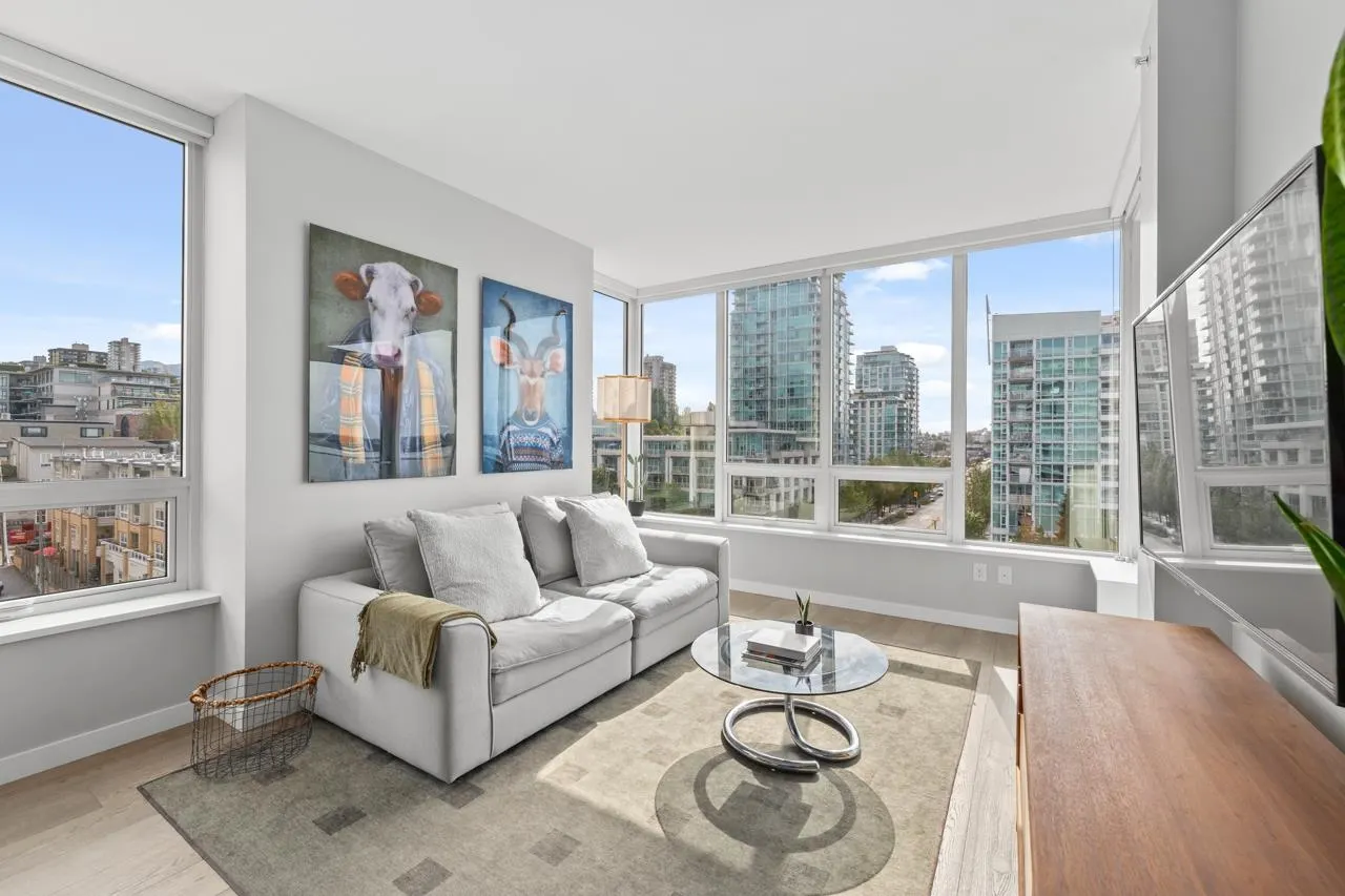707 118 Carrie Cates Court