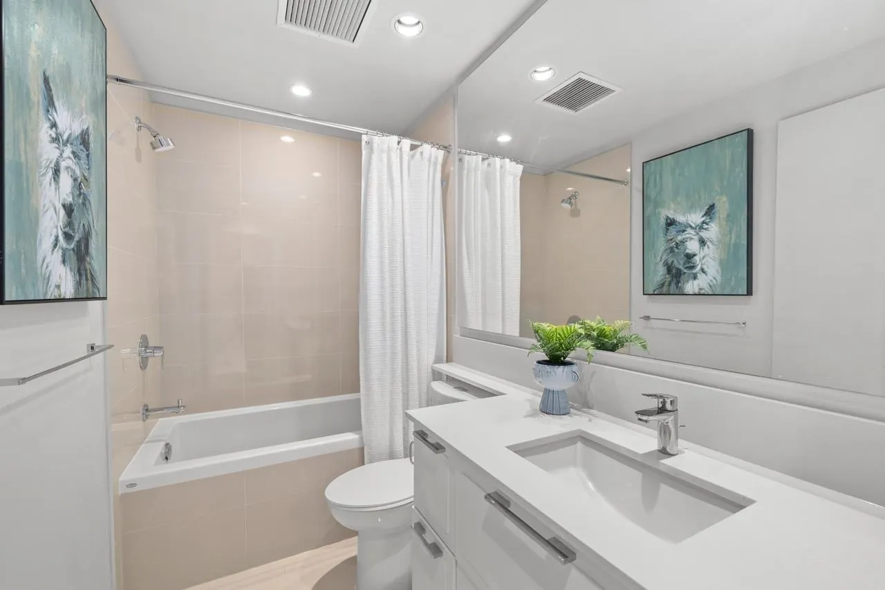 707 118 Carrie Cates Court