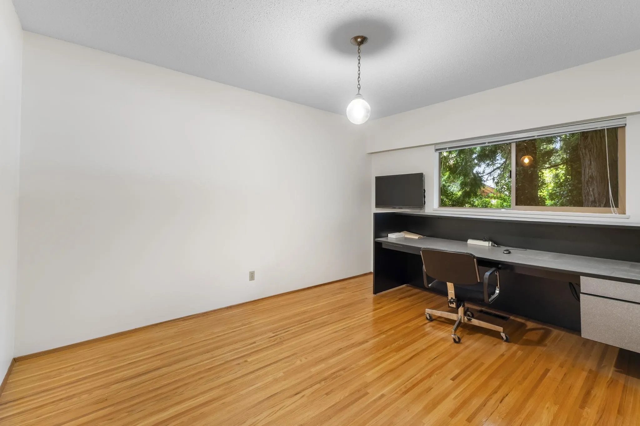 1004 Pacific Drive
