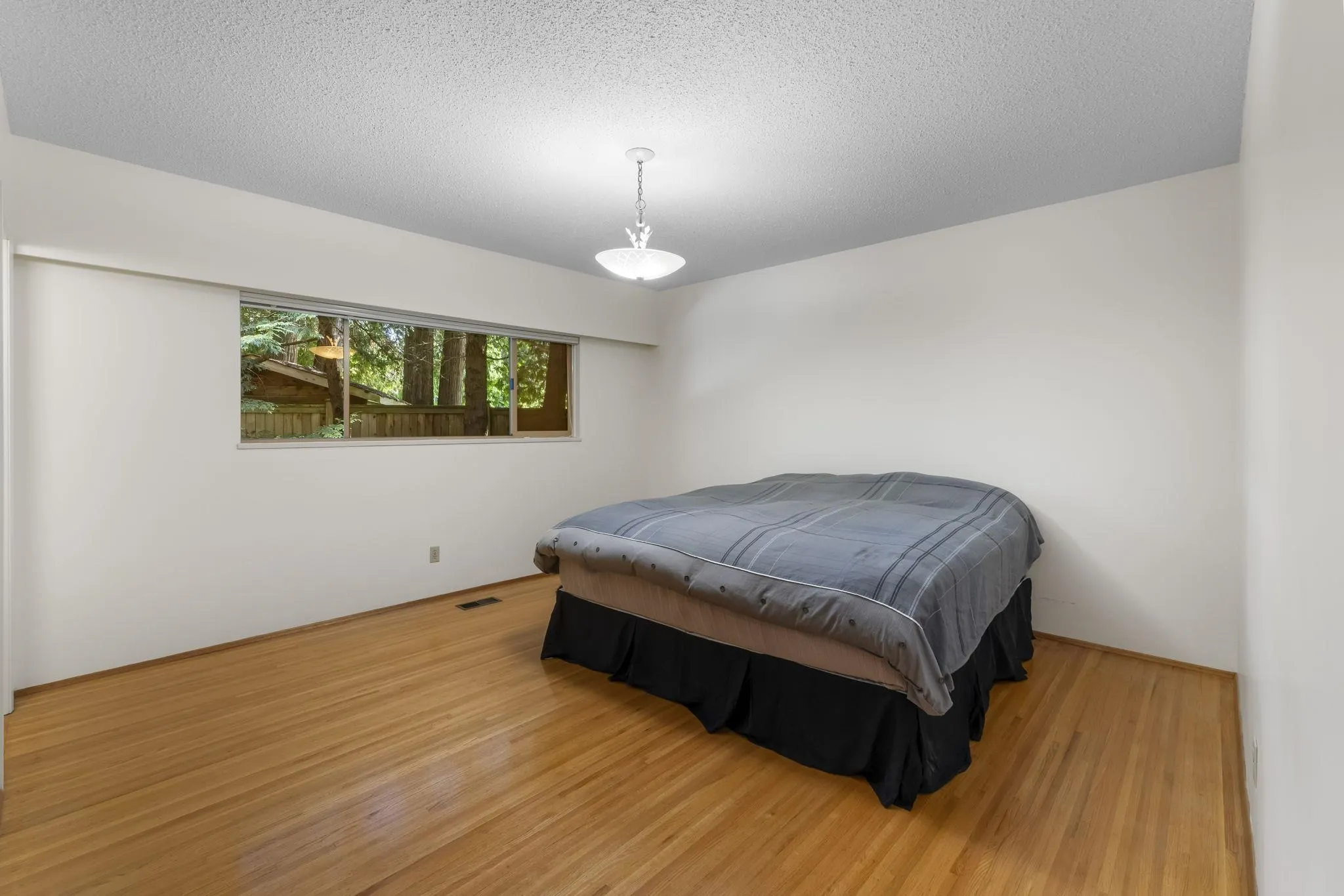 1004 Pacific Drive