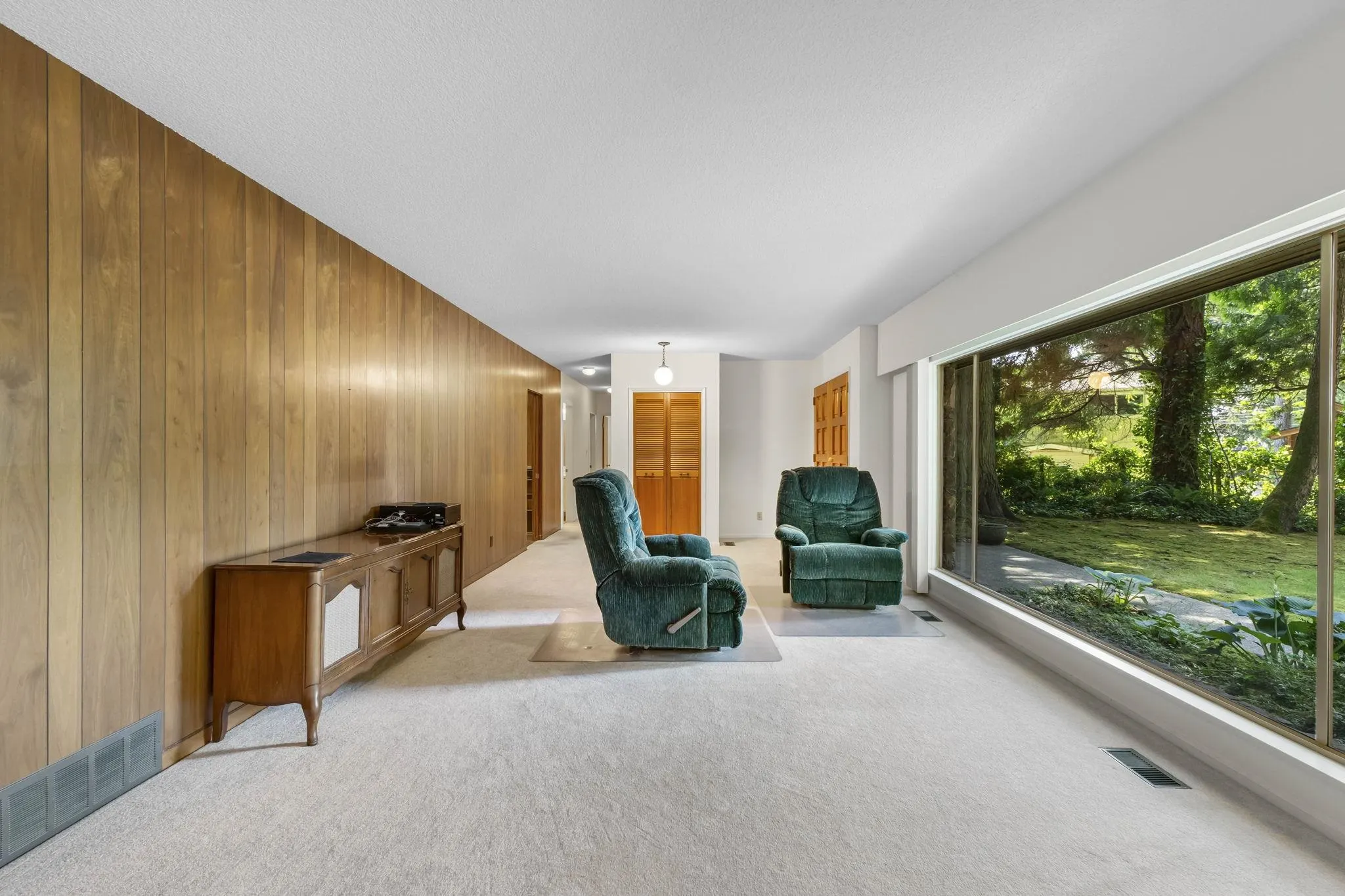 1004 Pacific Drive