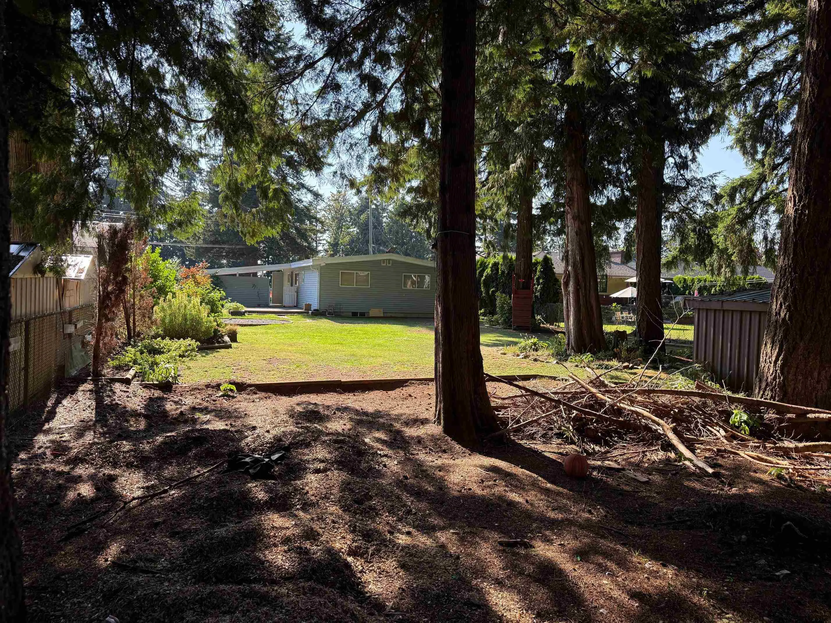 2878 Woodland Street