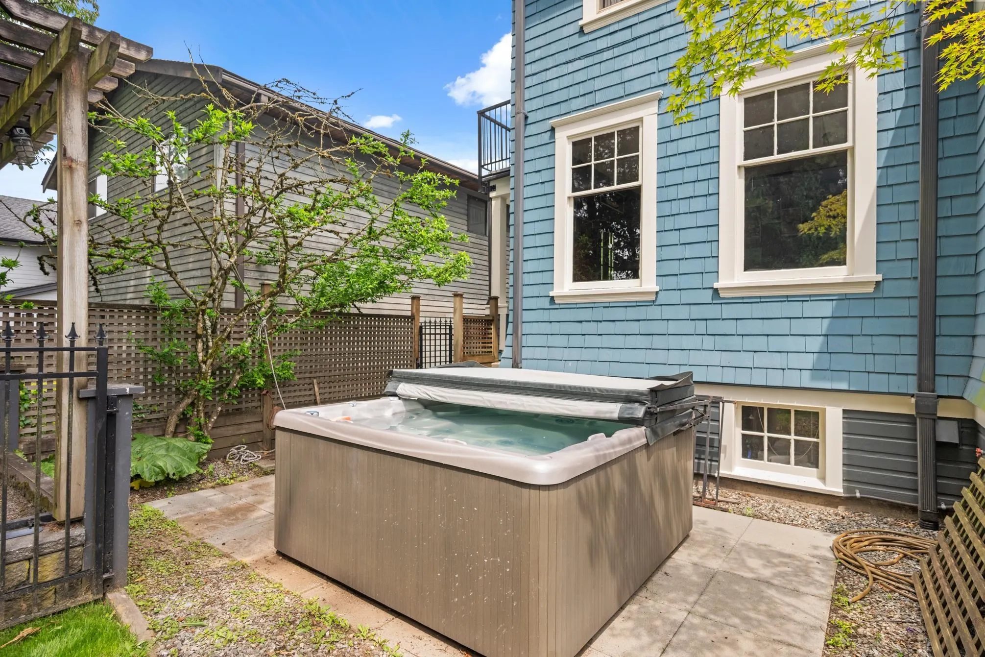 922 Fifth Street