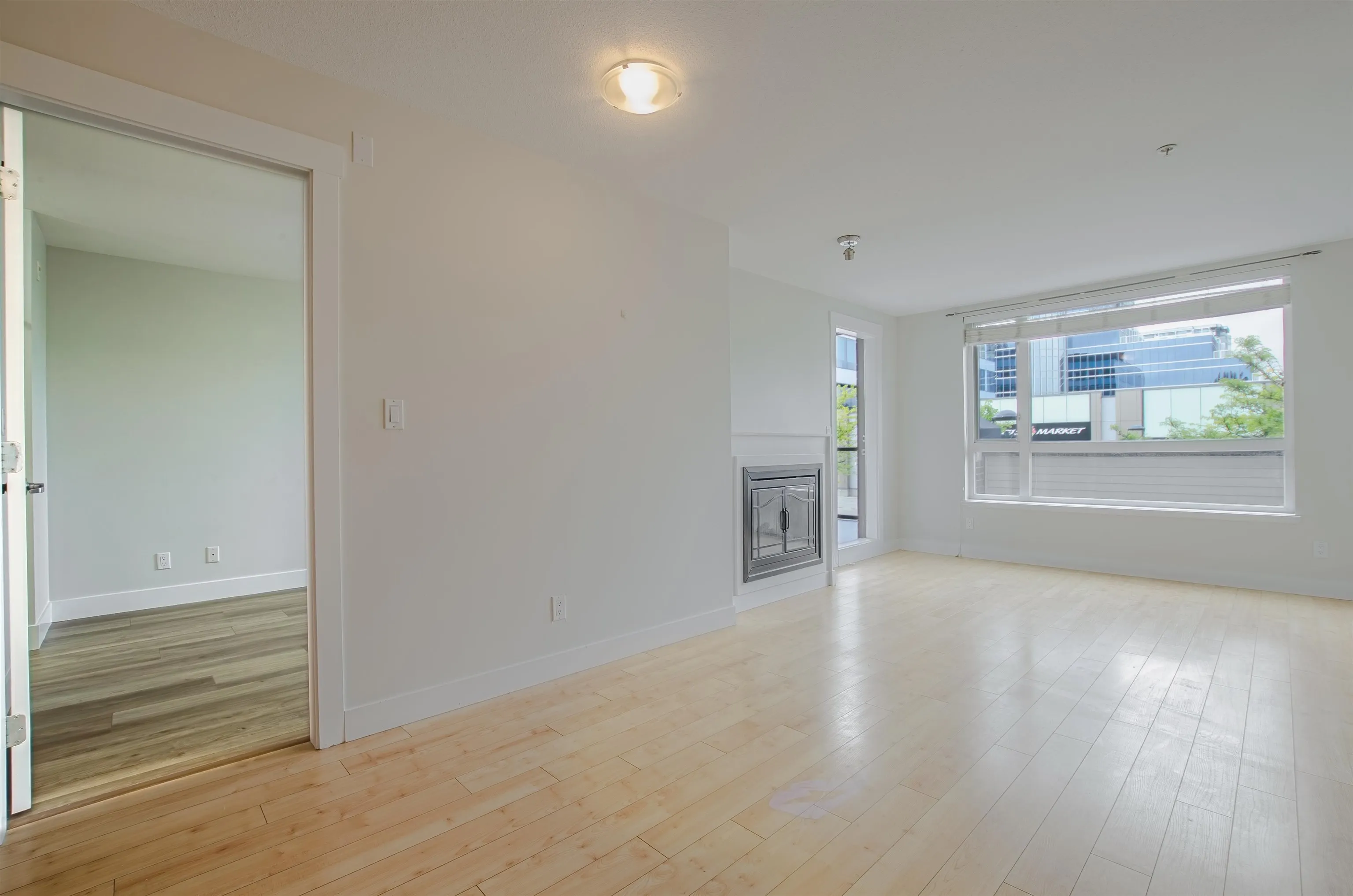 209 10822 City Parkway