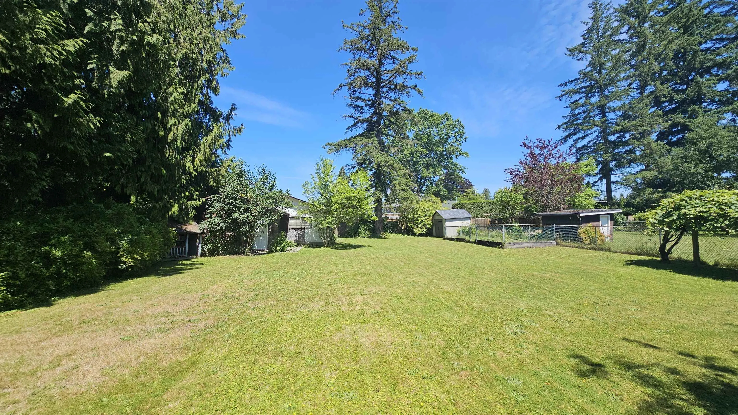 607 Chapman Avenue