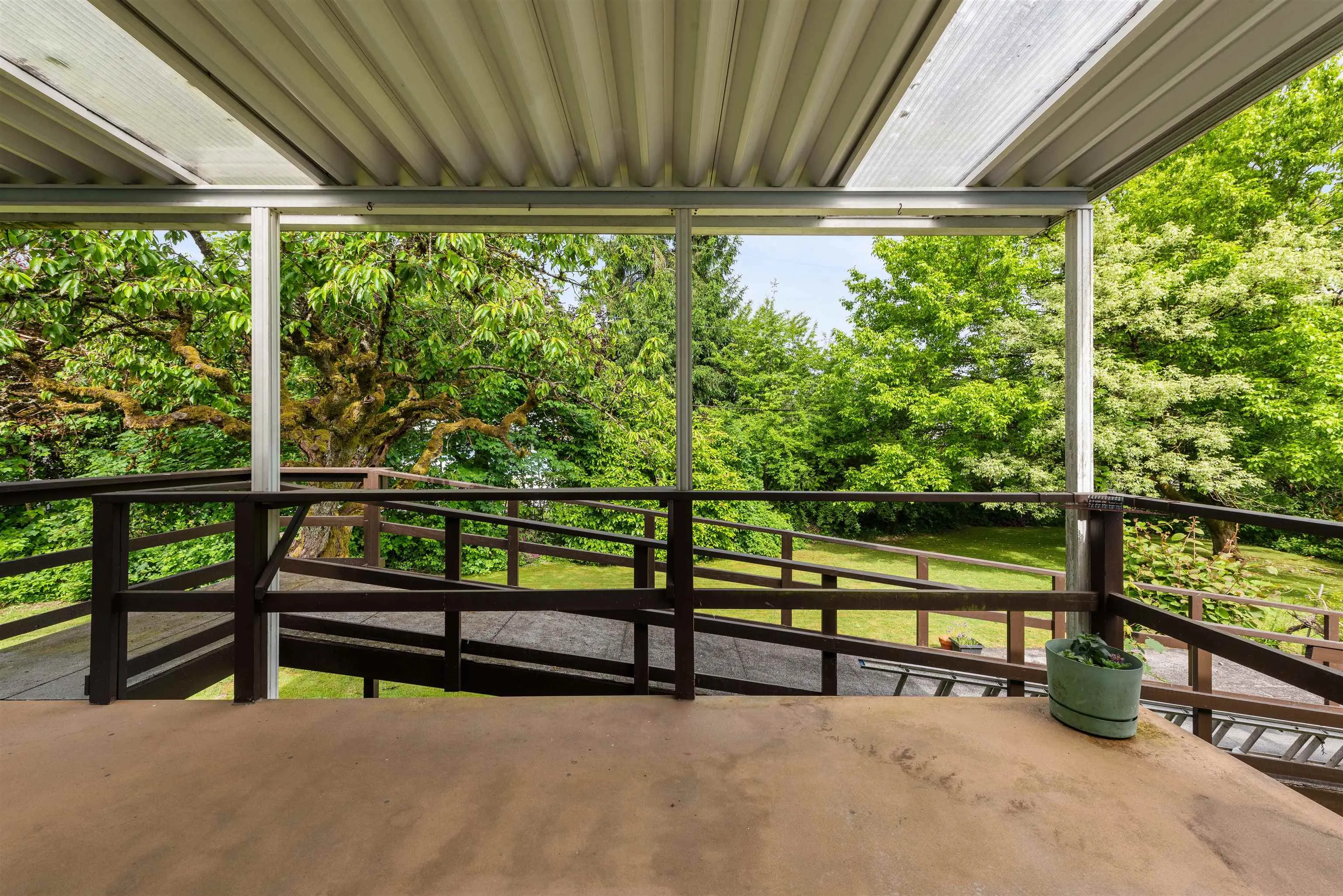7482 Kraft Place