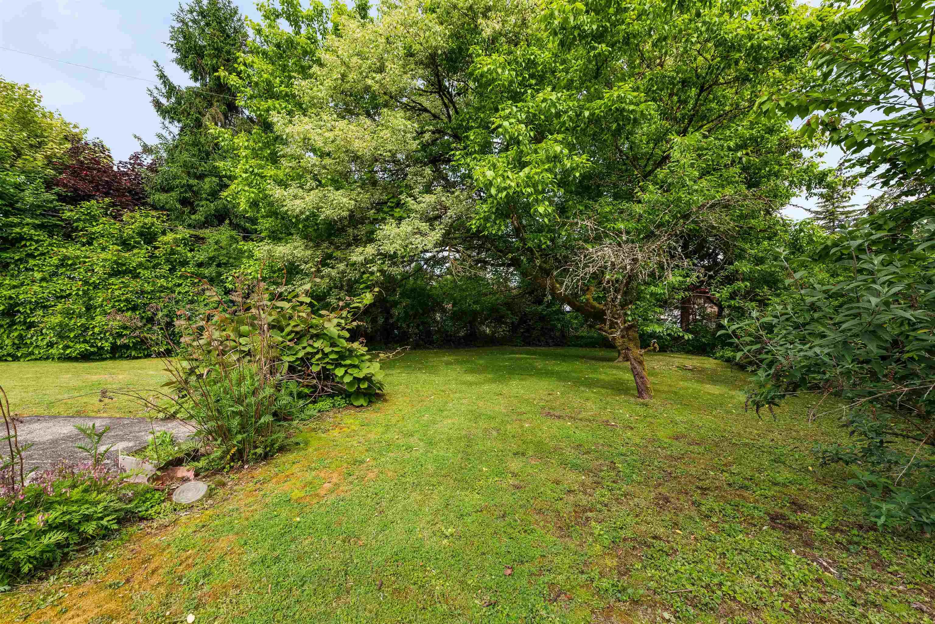 7482 Kraft Place