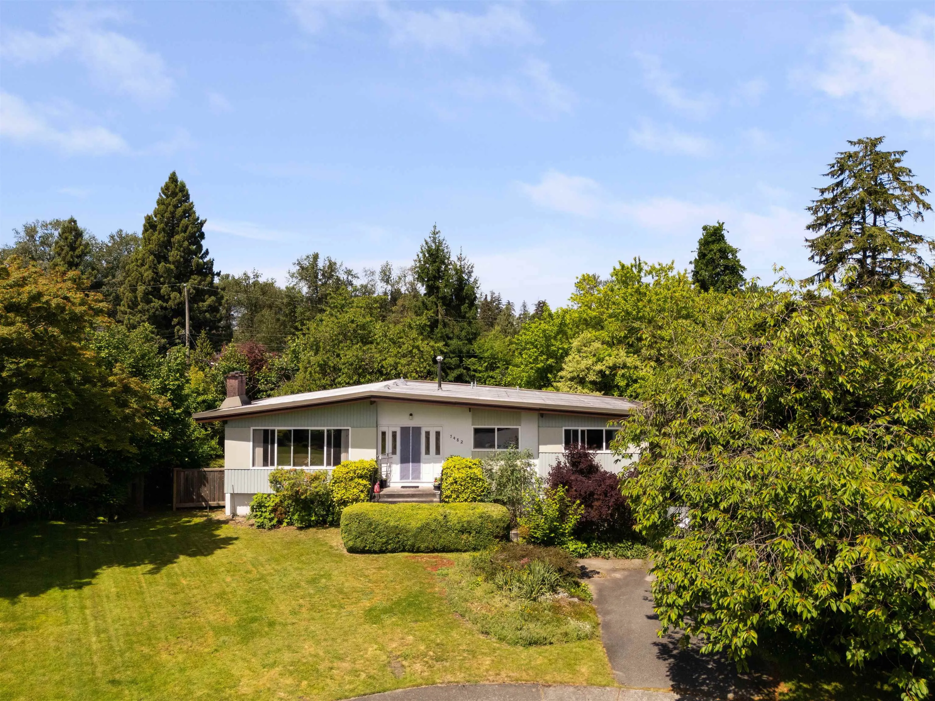 7482 Kraft Place
