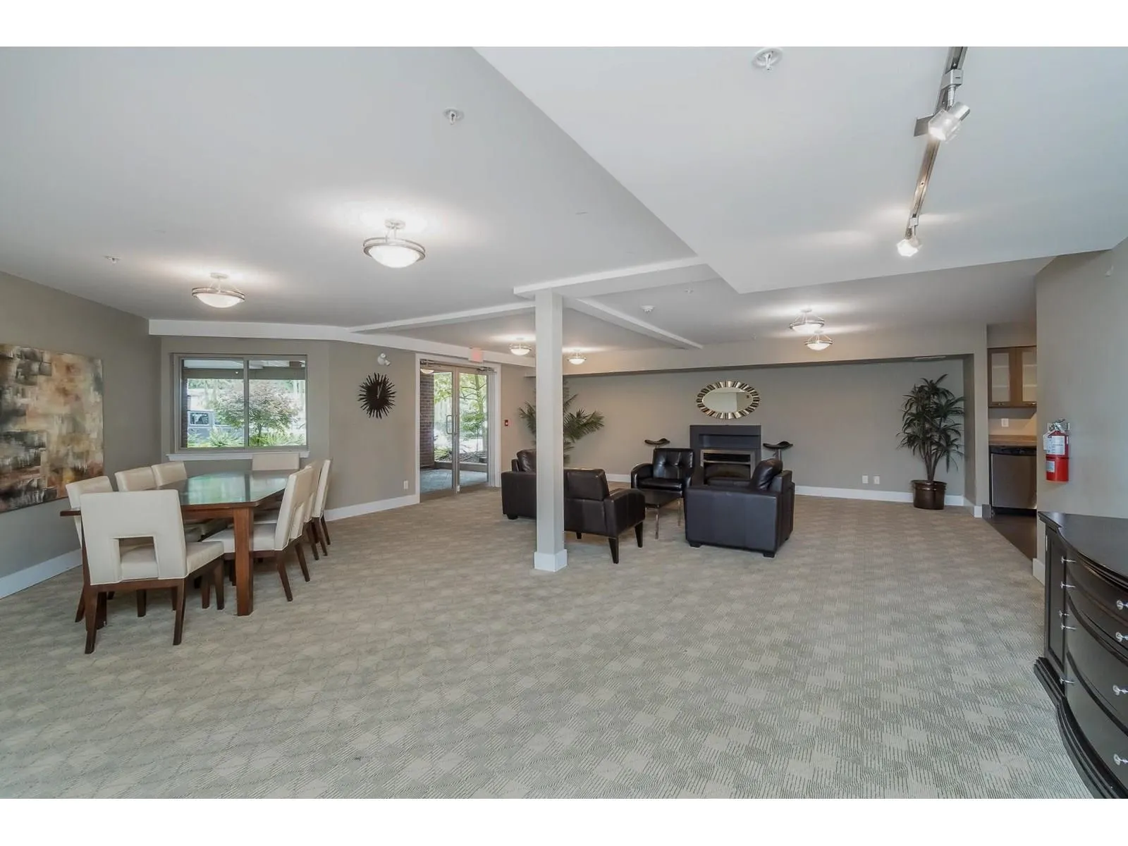 413 2233 Mckenzie Road