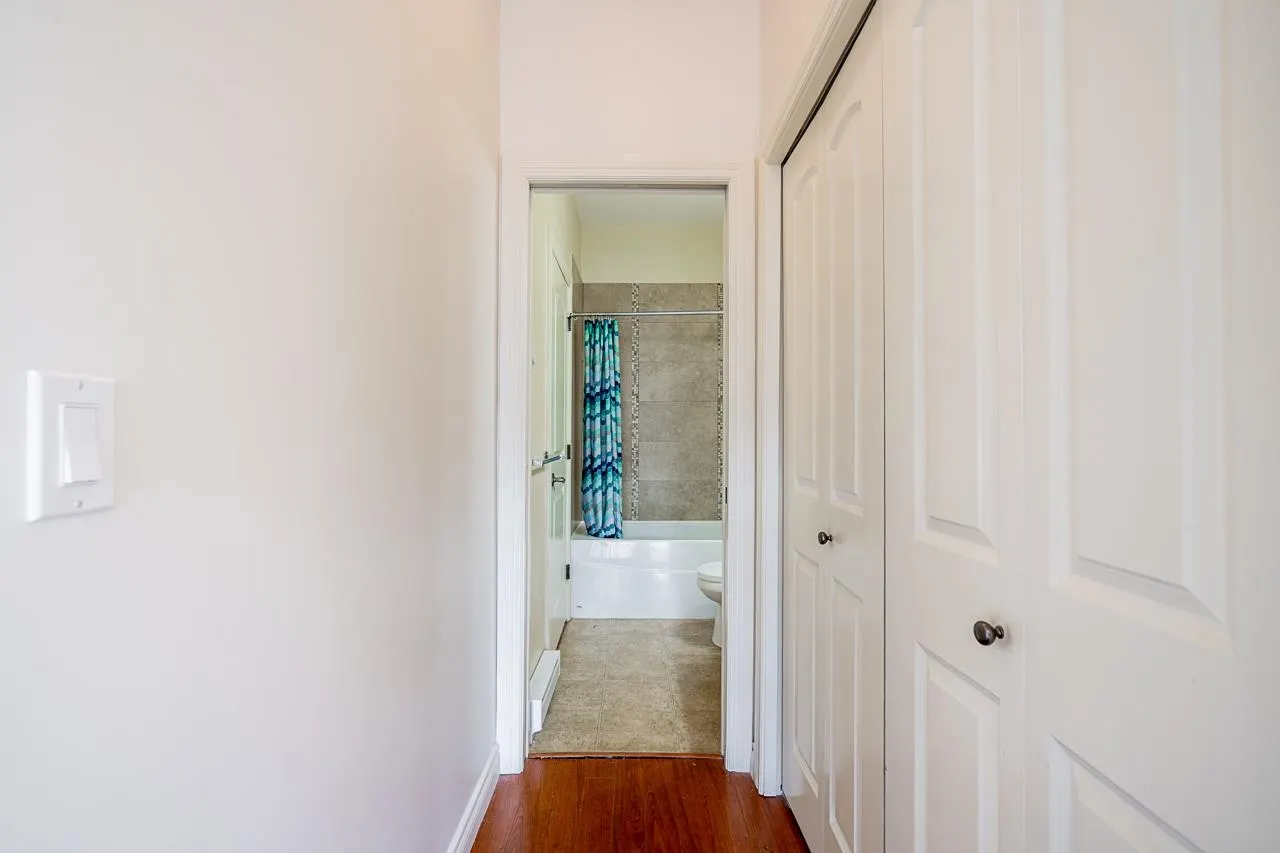 509 8717 160 Street