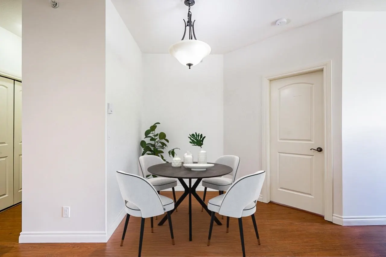509 8717 160 Street