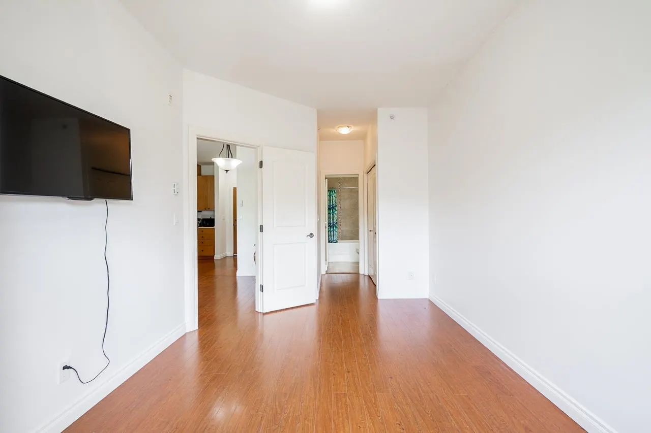 509 8717 160 Street