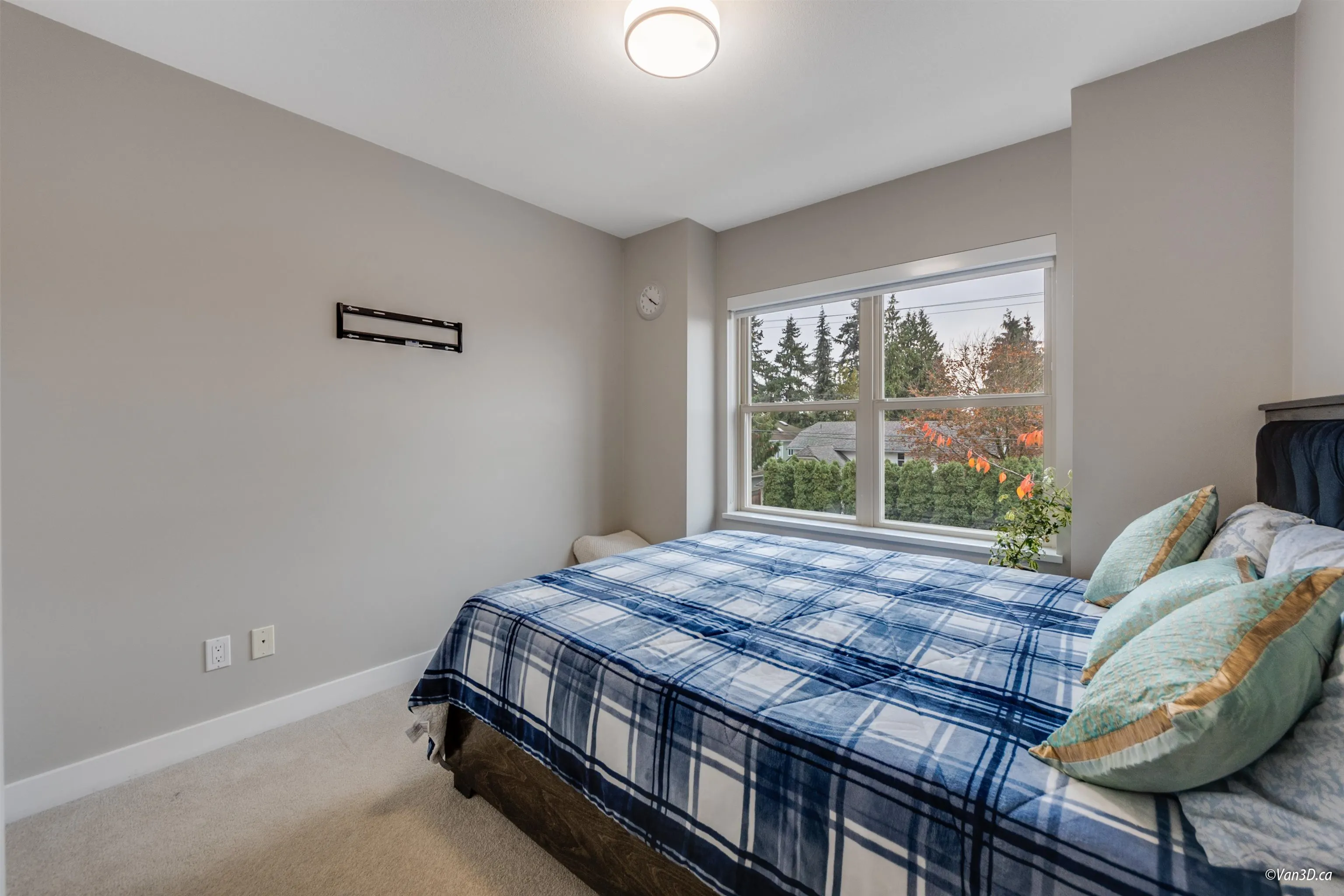 9 10119 River Drive