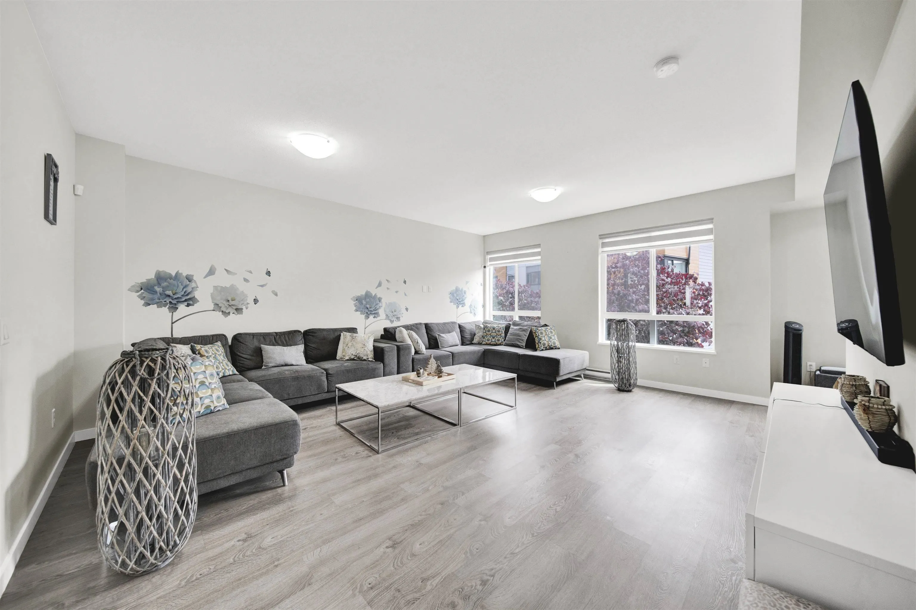147 15111 Edmund Drive