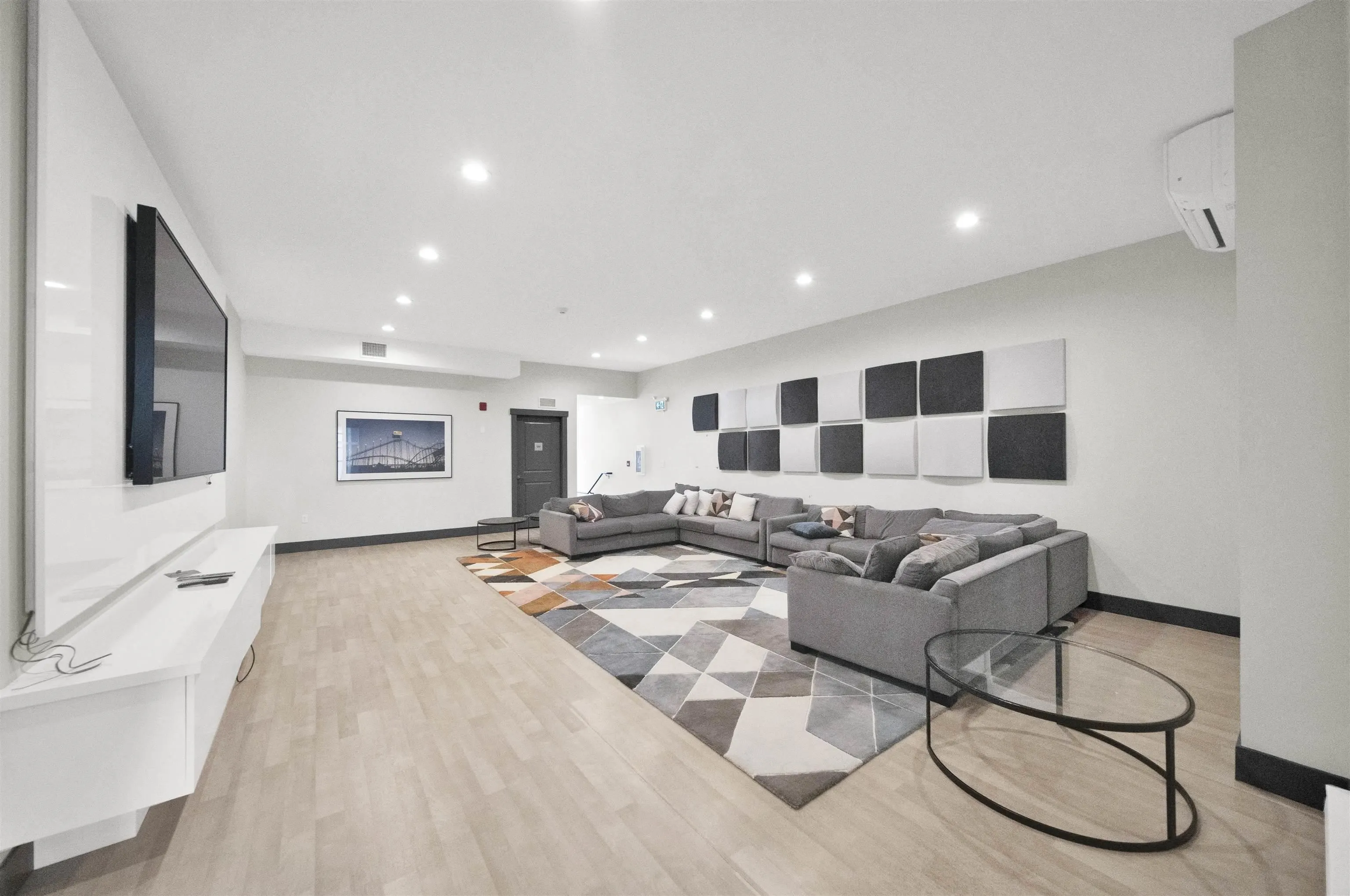 147 15111 Edmund Drive