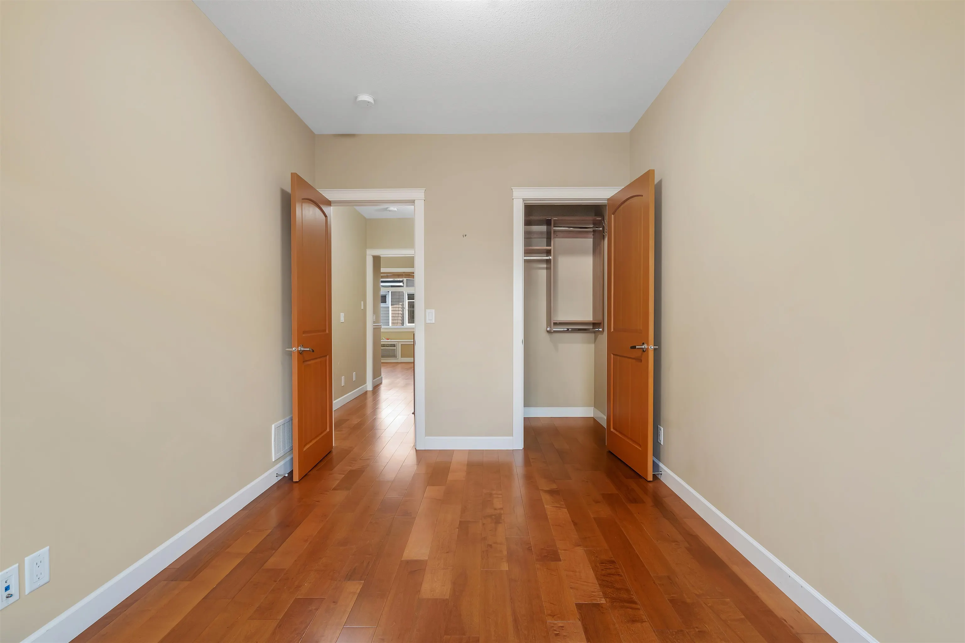 69 8068 207 Street
