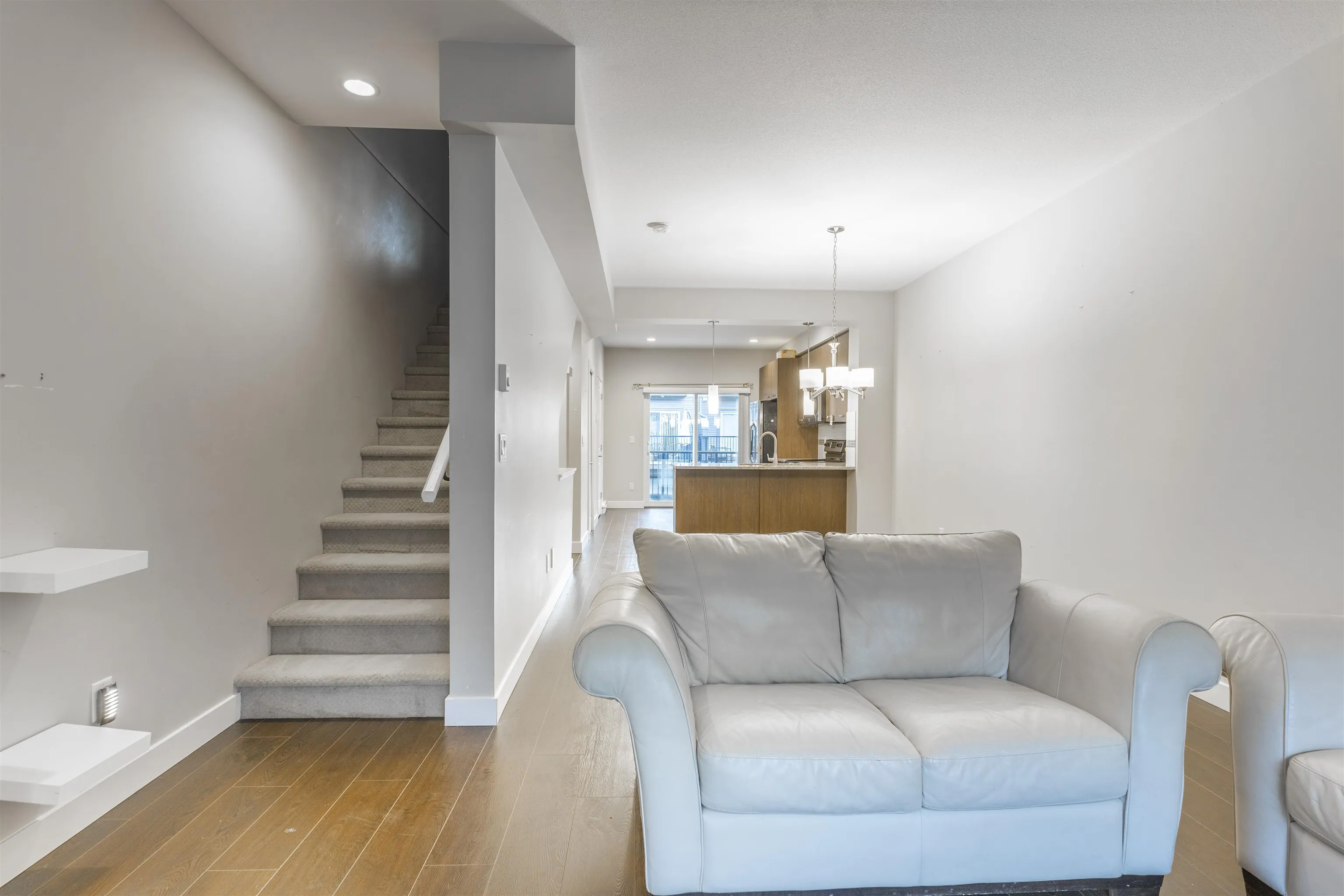 88 5888 144 Street