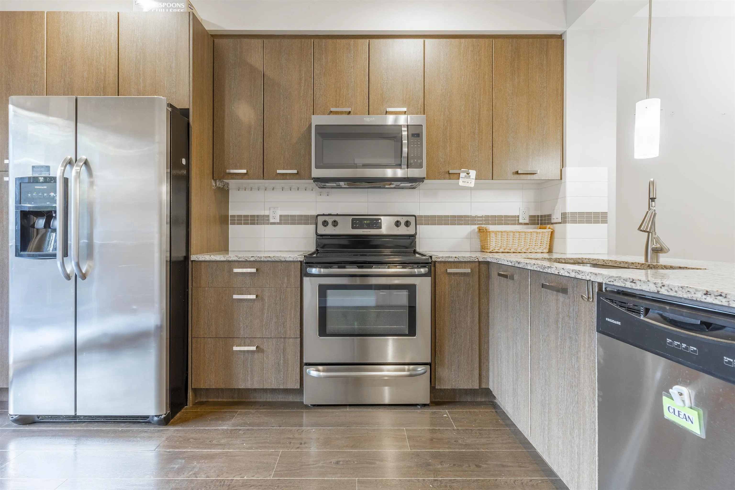 88 5888 144 Street