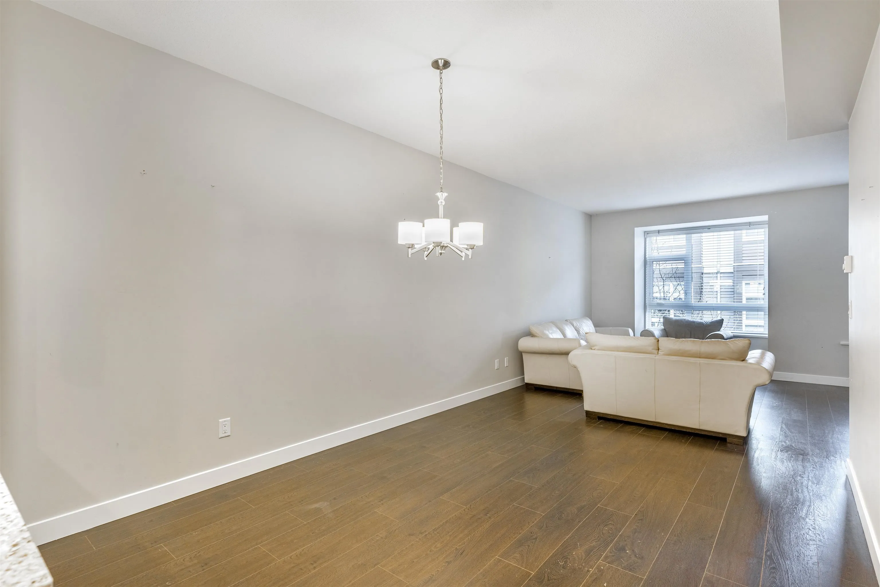 88 5888 144 Street