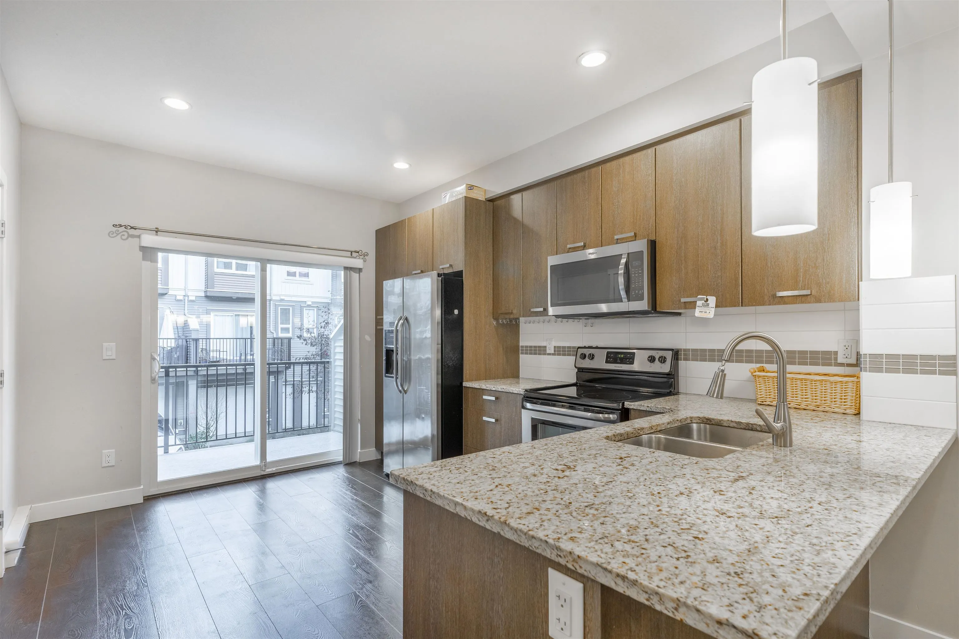 88 5888 144 Street